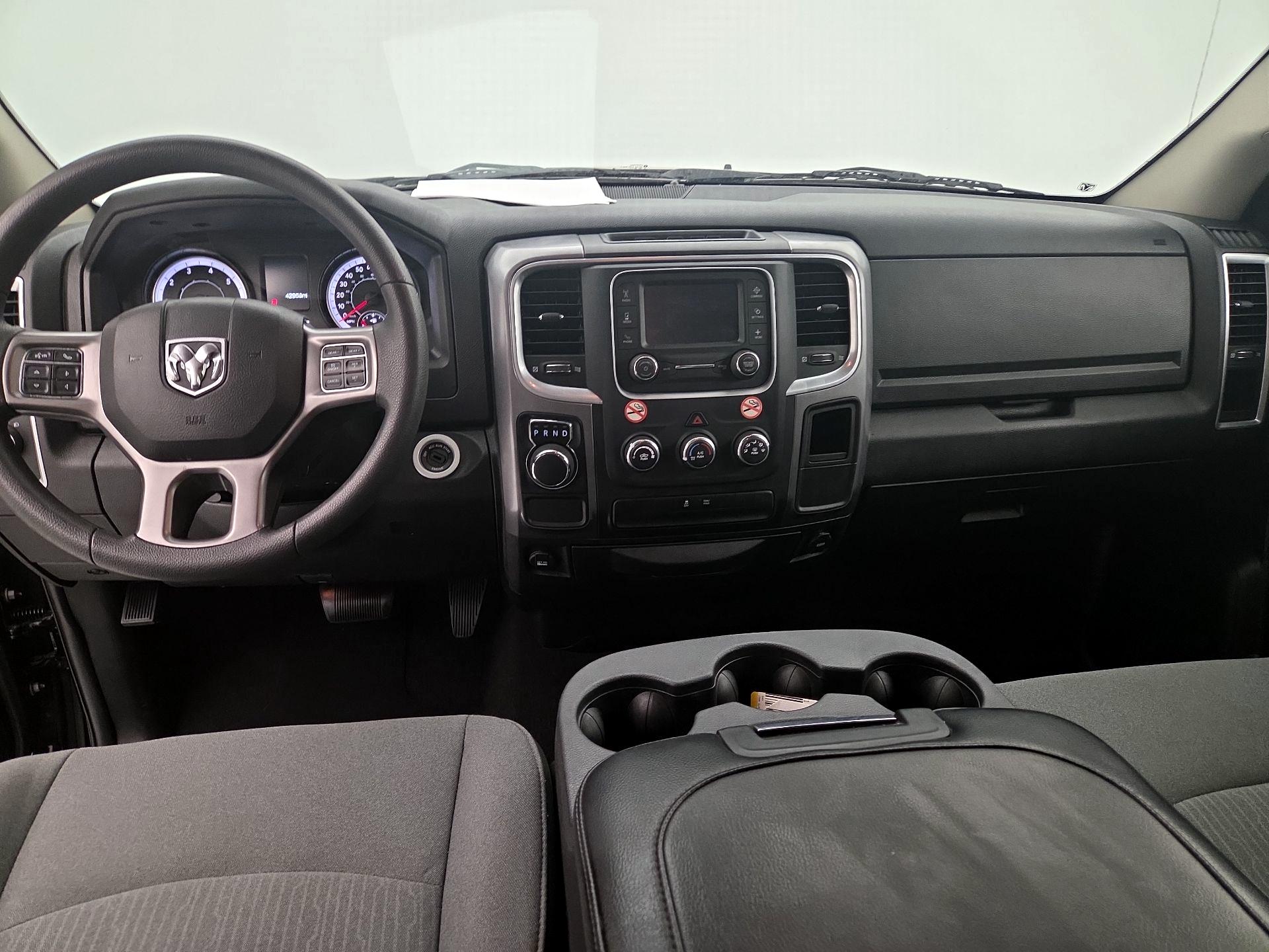 Thumbnail: 2024 RAM 1500 Classic - 9