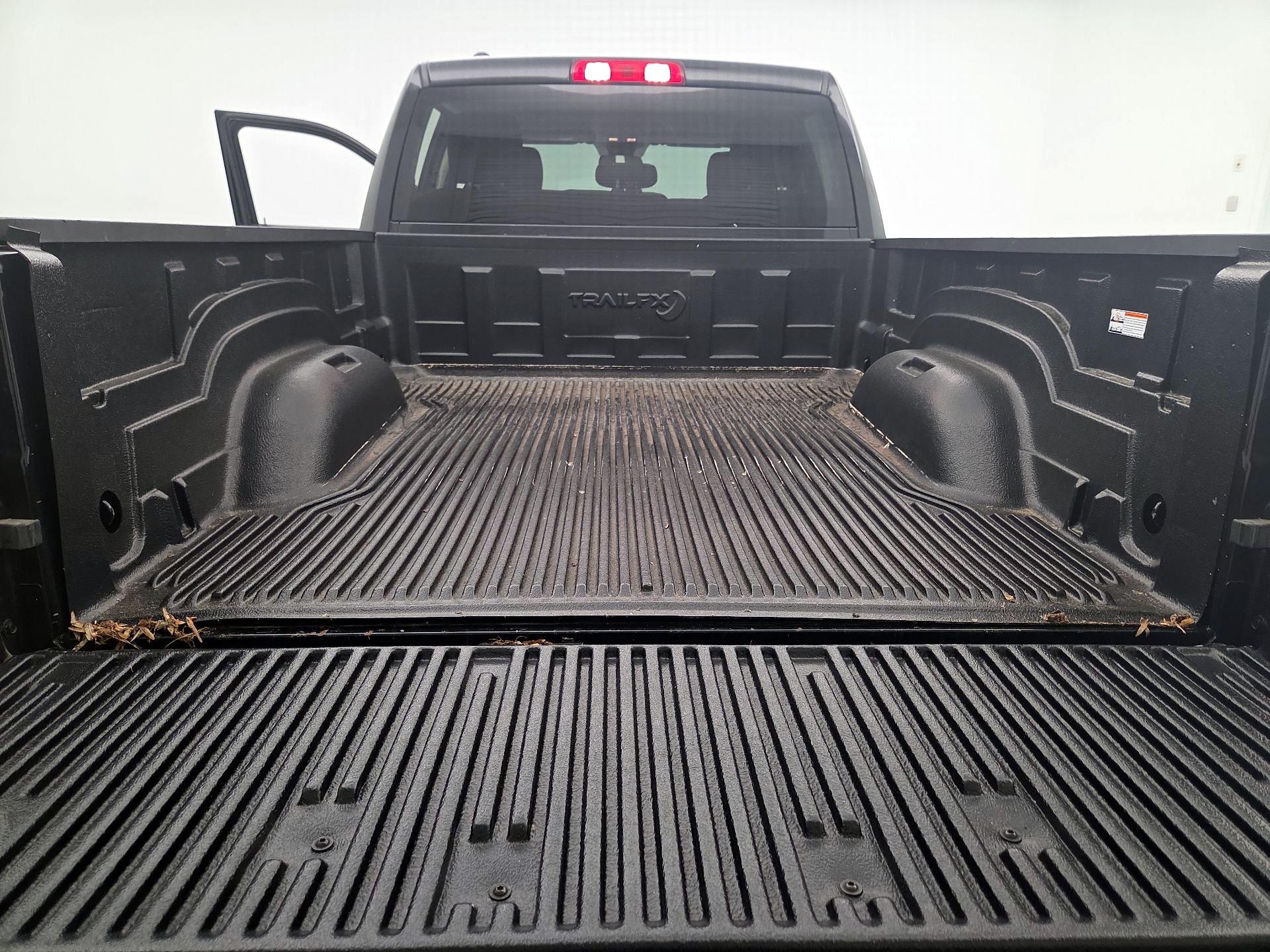 Thumbnail: 2024 RAM 1500 Classic - 20