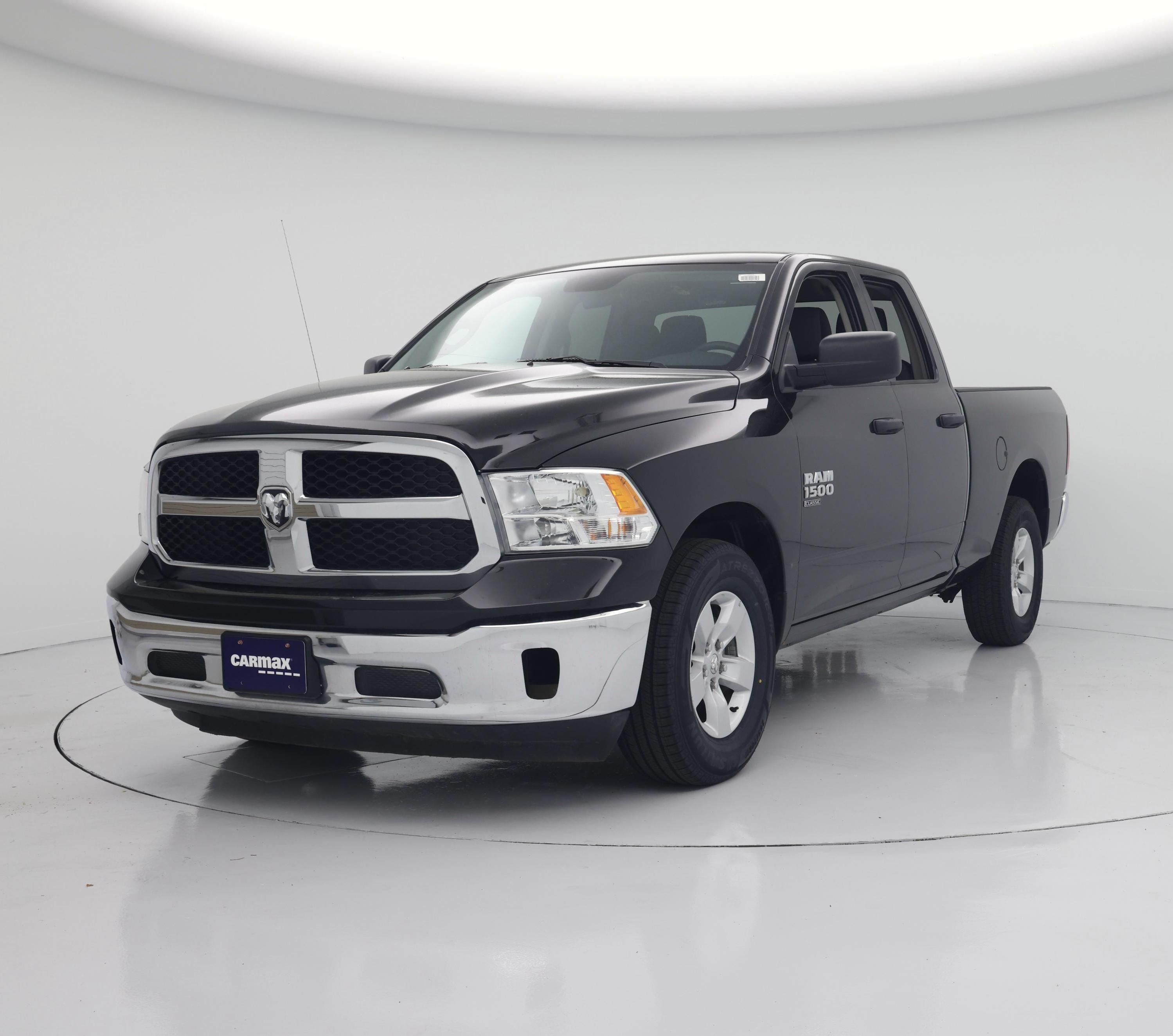 Thumbnail: 2024 RAM 1500 Classic - 4