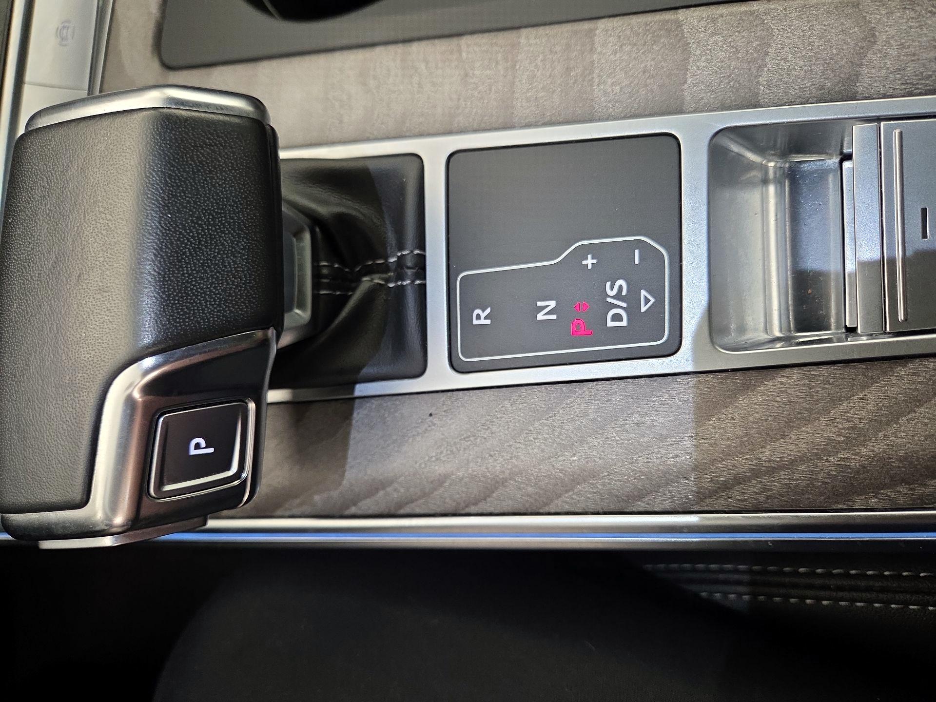 Thumbnail: 2024 Audi A6 - 18