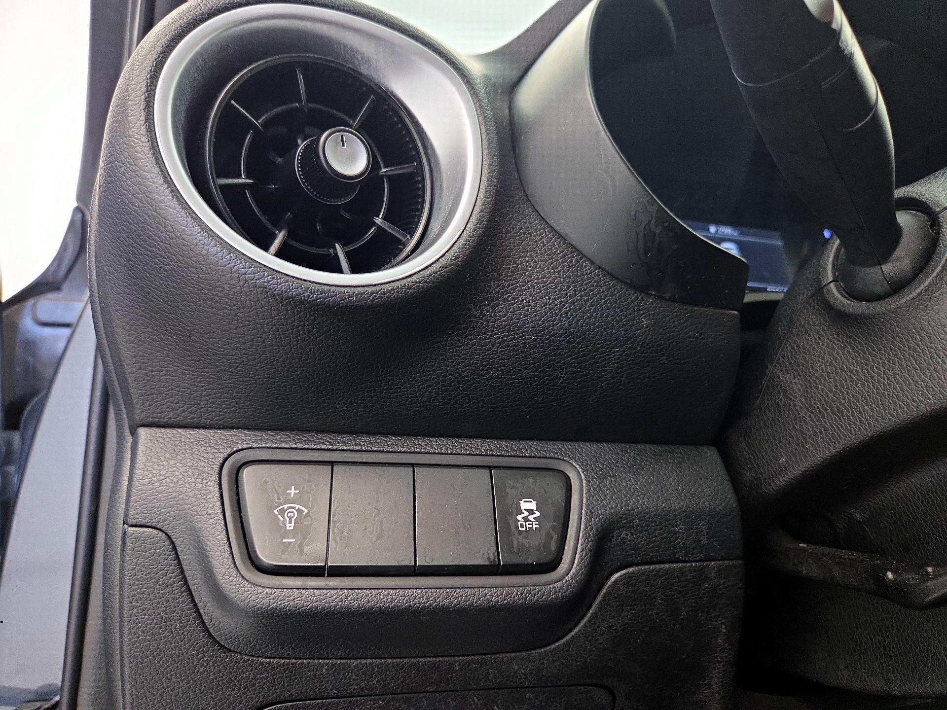 Thumbnail: 2024 Kia Forte - 13