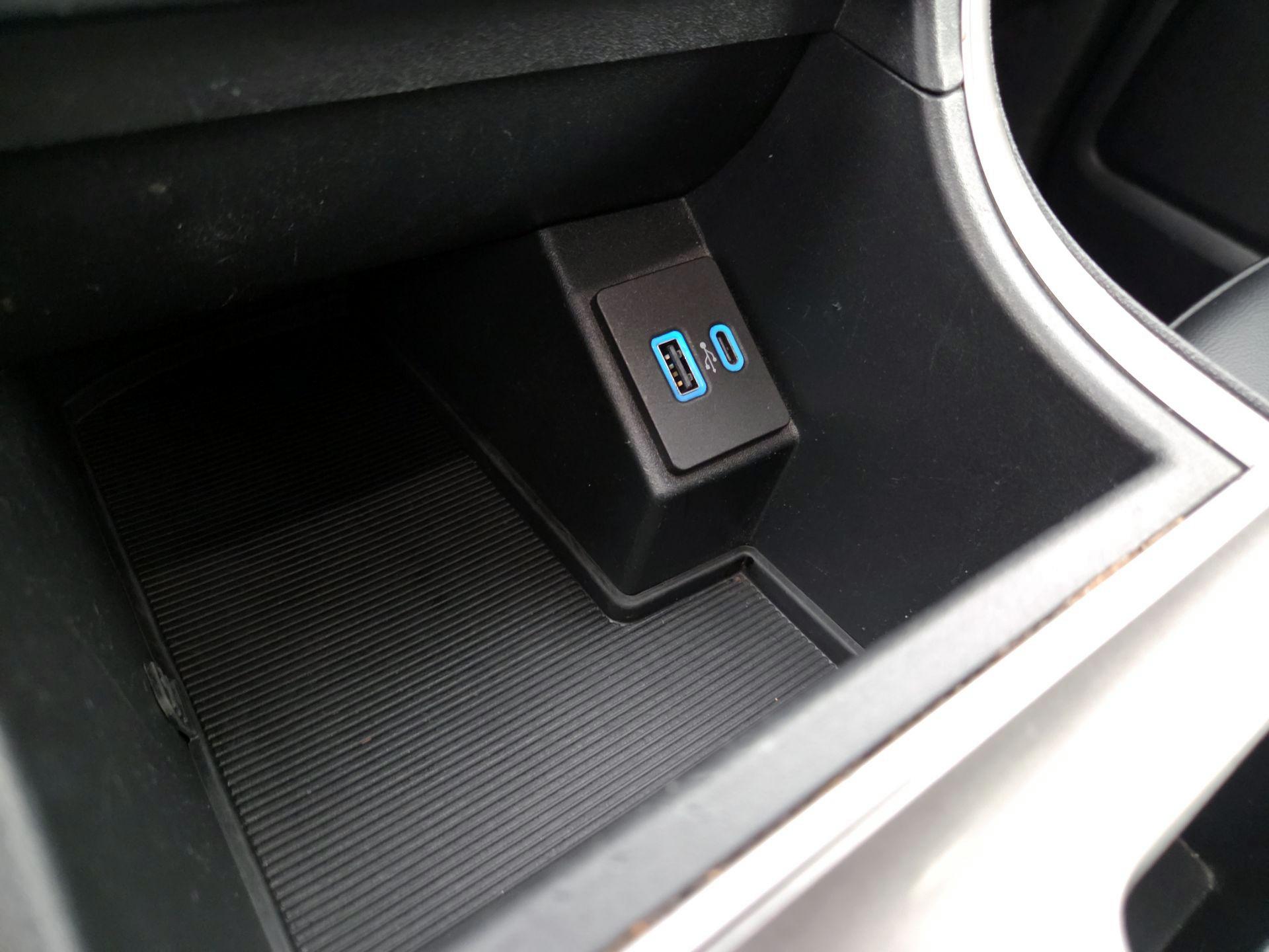 Thumbnail: 2024 Ford Edge - 18