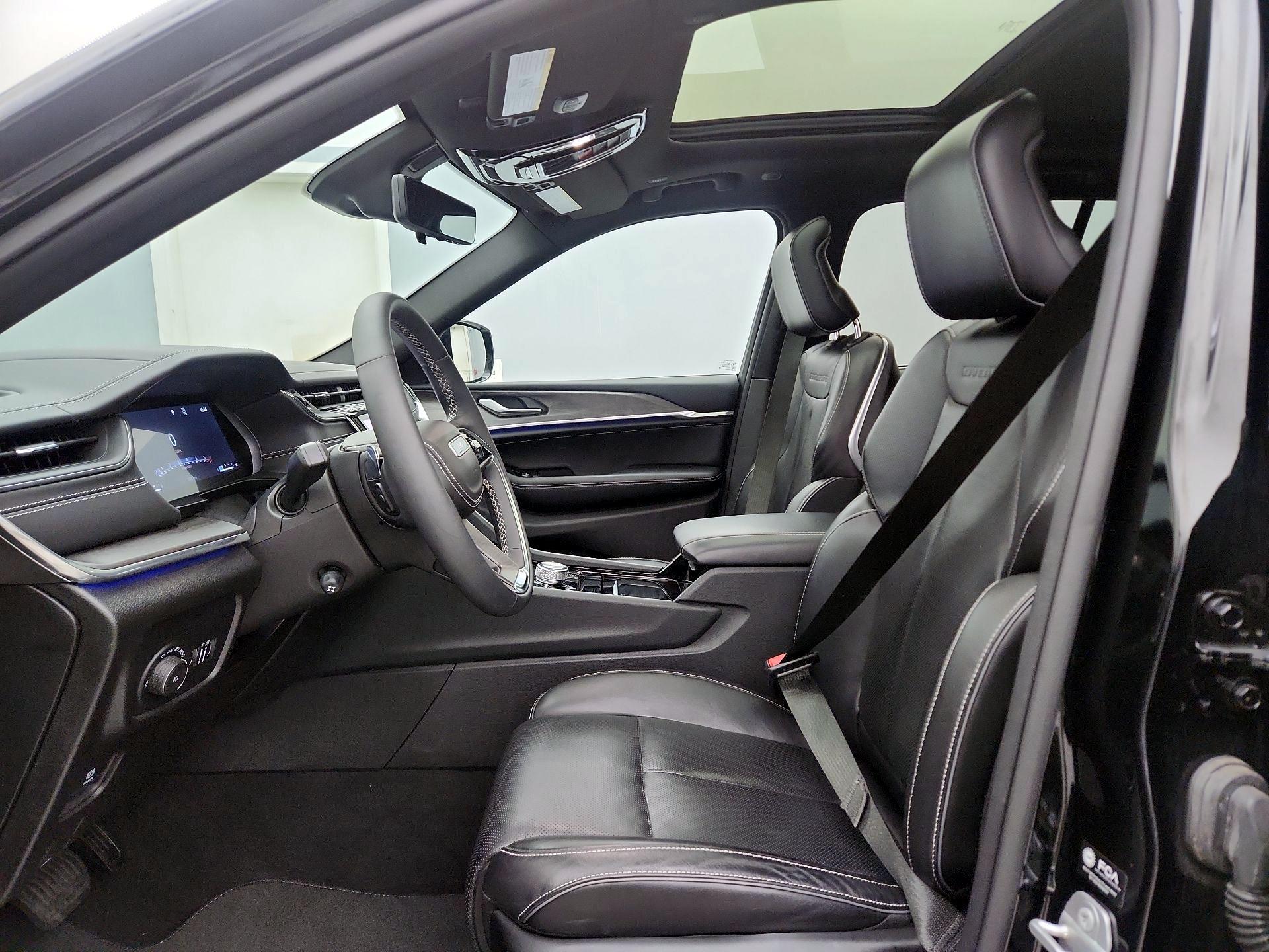 Thumbnail: 2023 Jeep Grand Cherokee - 11