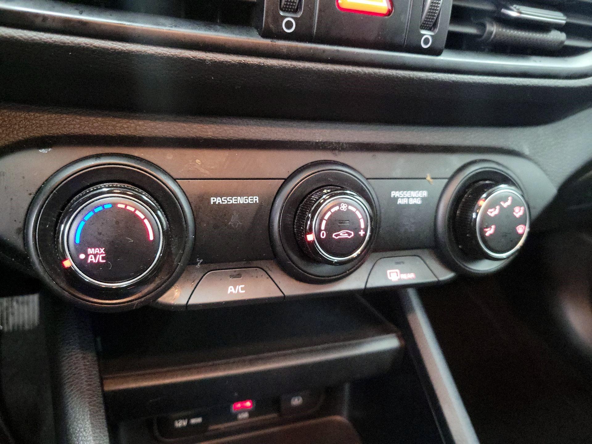 Thumbnail: 2024 Kia Forte - 13