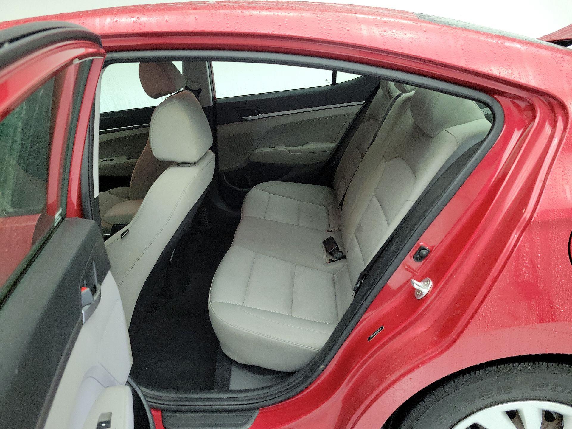 Thumbnail: 2018 Hyundai Elantra - 18