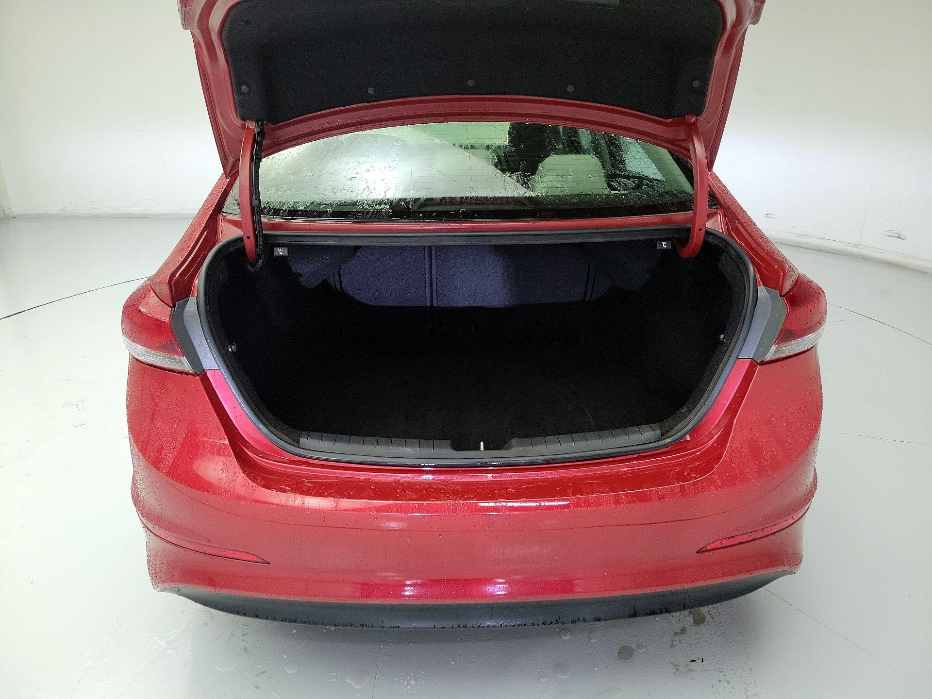 Thumbnail: 2018 Hyundai Elantra - 19