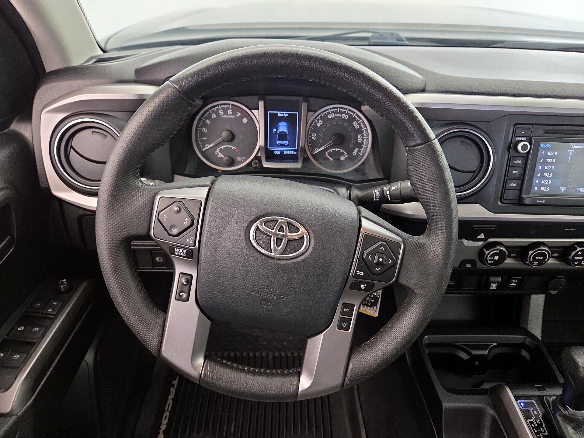 Thumbnail: 2019 Toyota Tacoma - 10