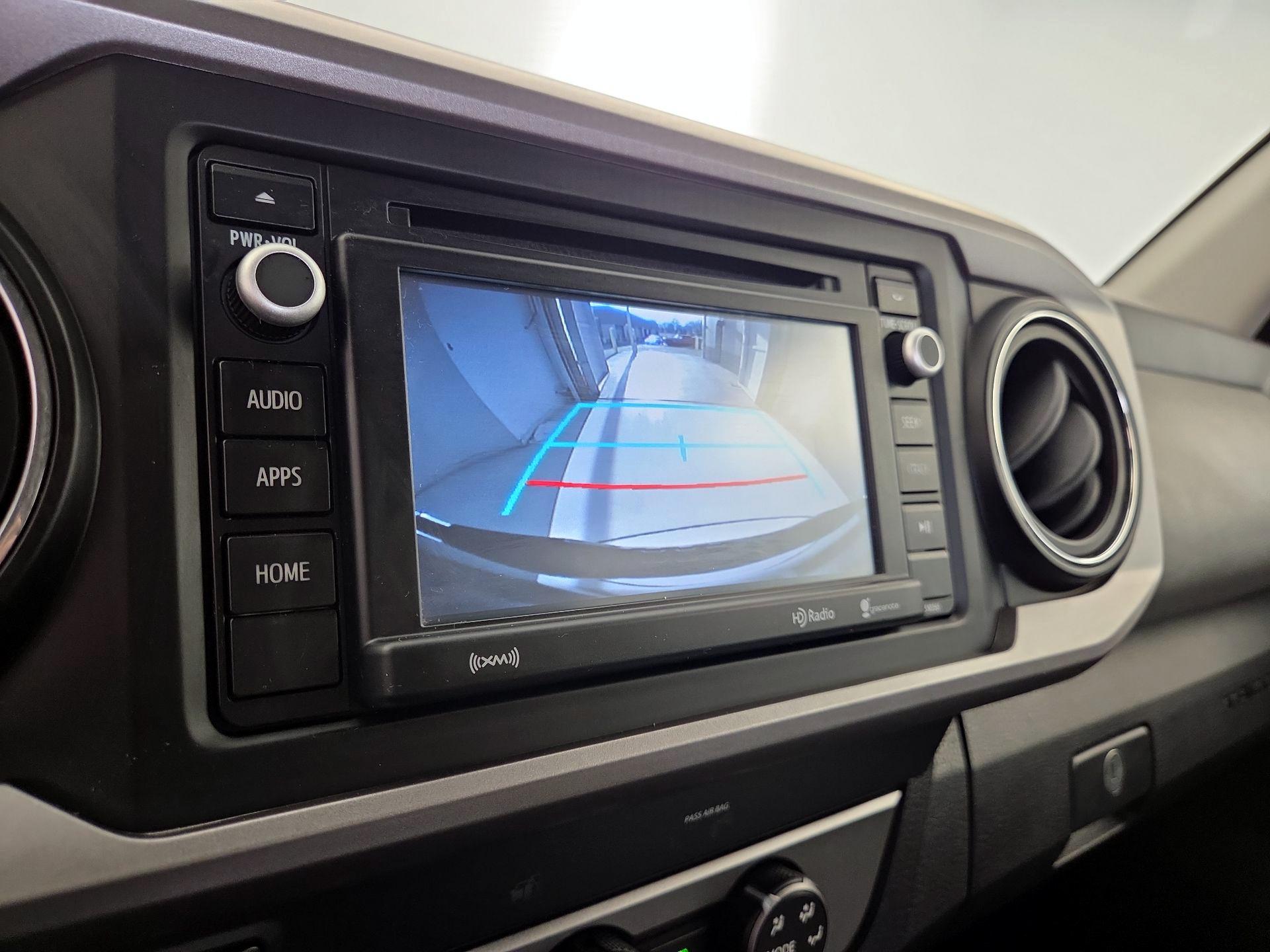 Thumbnail: 2019 Toyota Tacoma - 14