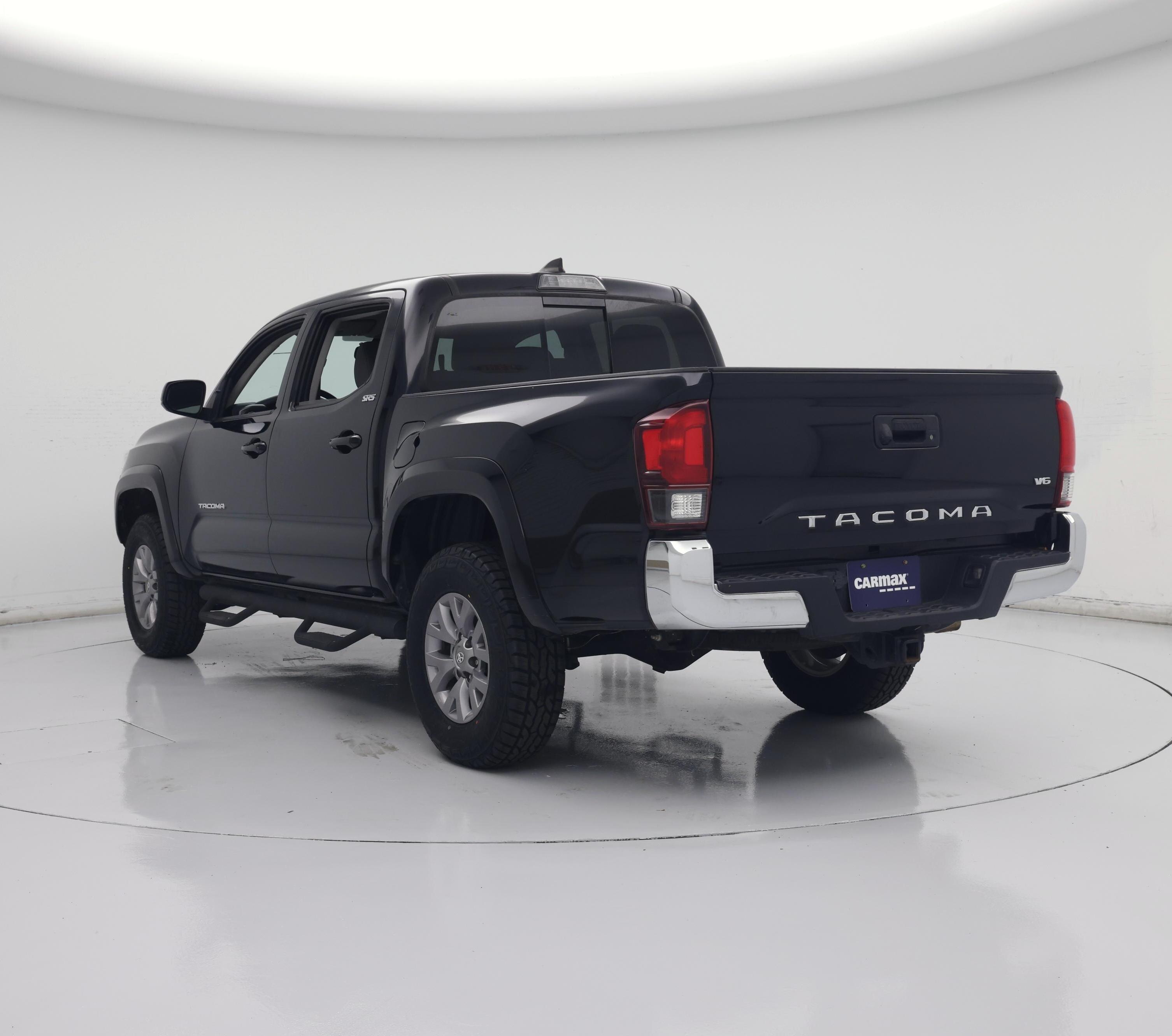 Thumbnail: 2019 Toyota Tacoma - 2