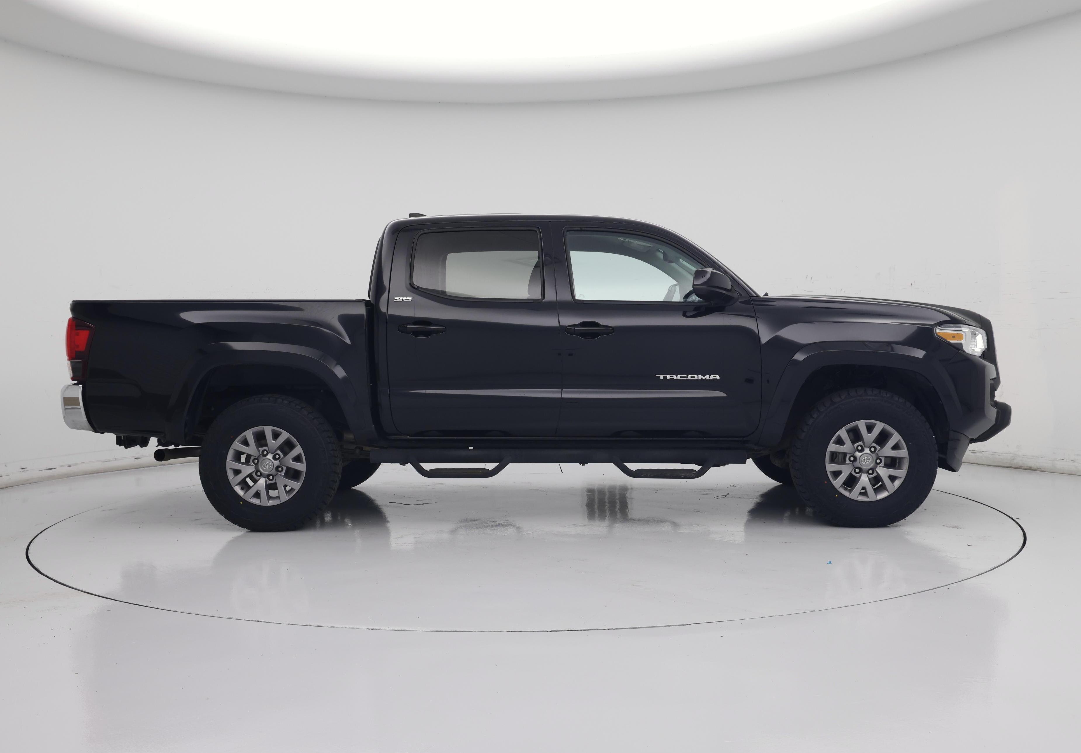 Thumbnail: 2019 Toyota Tacoma - 7