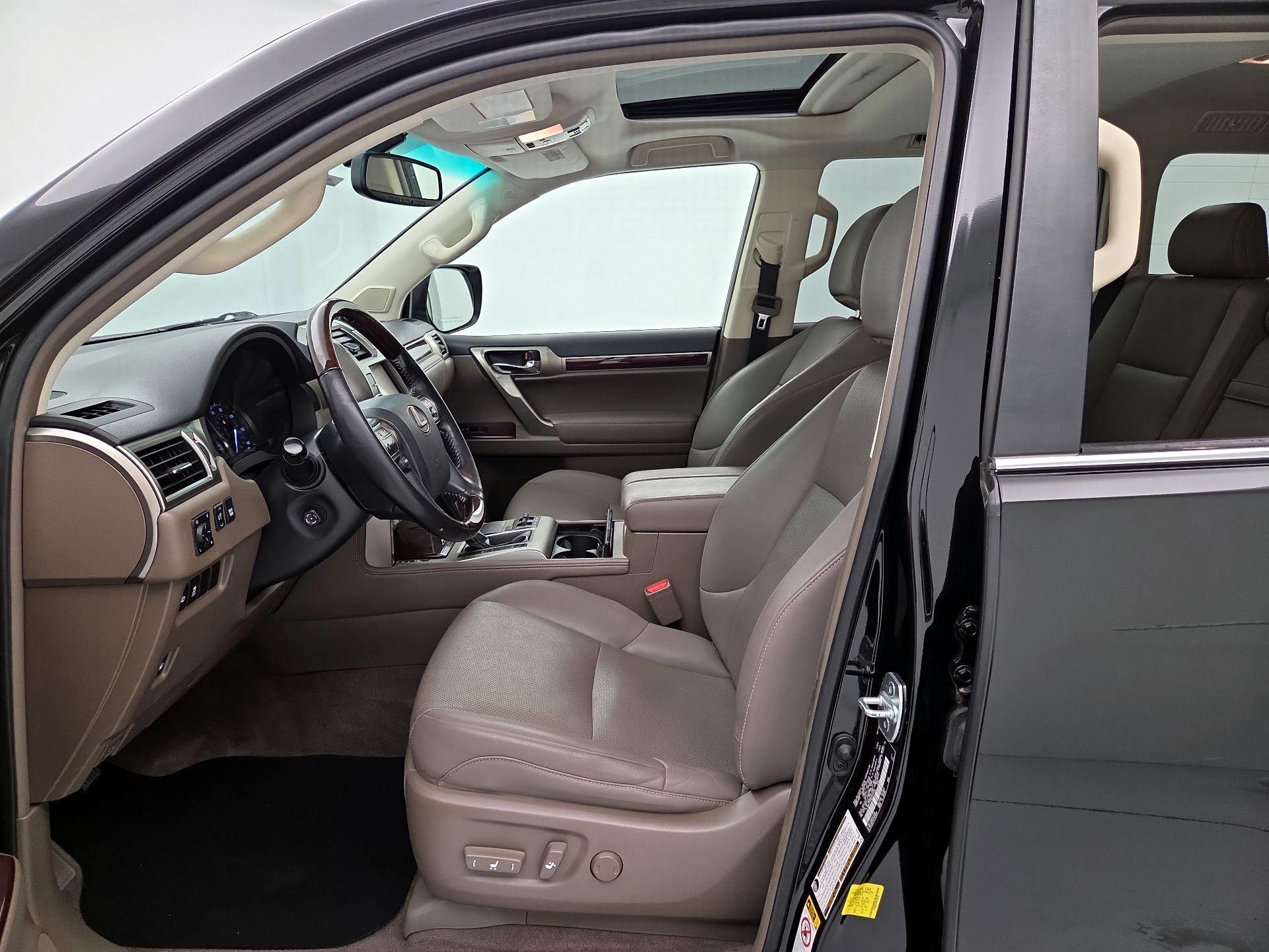 Thumbnail: 2019 Lexus GX - 11