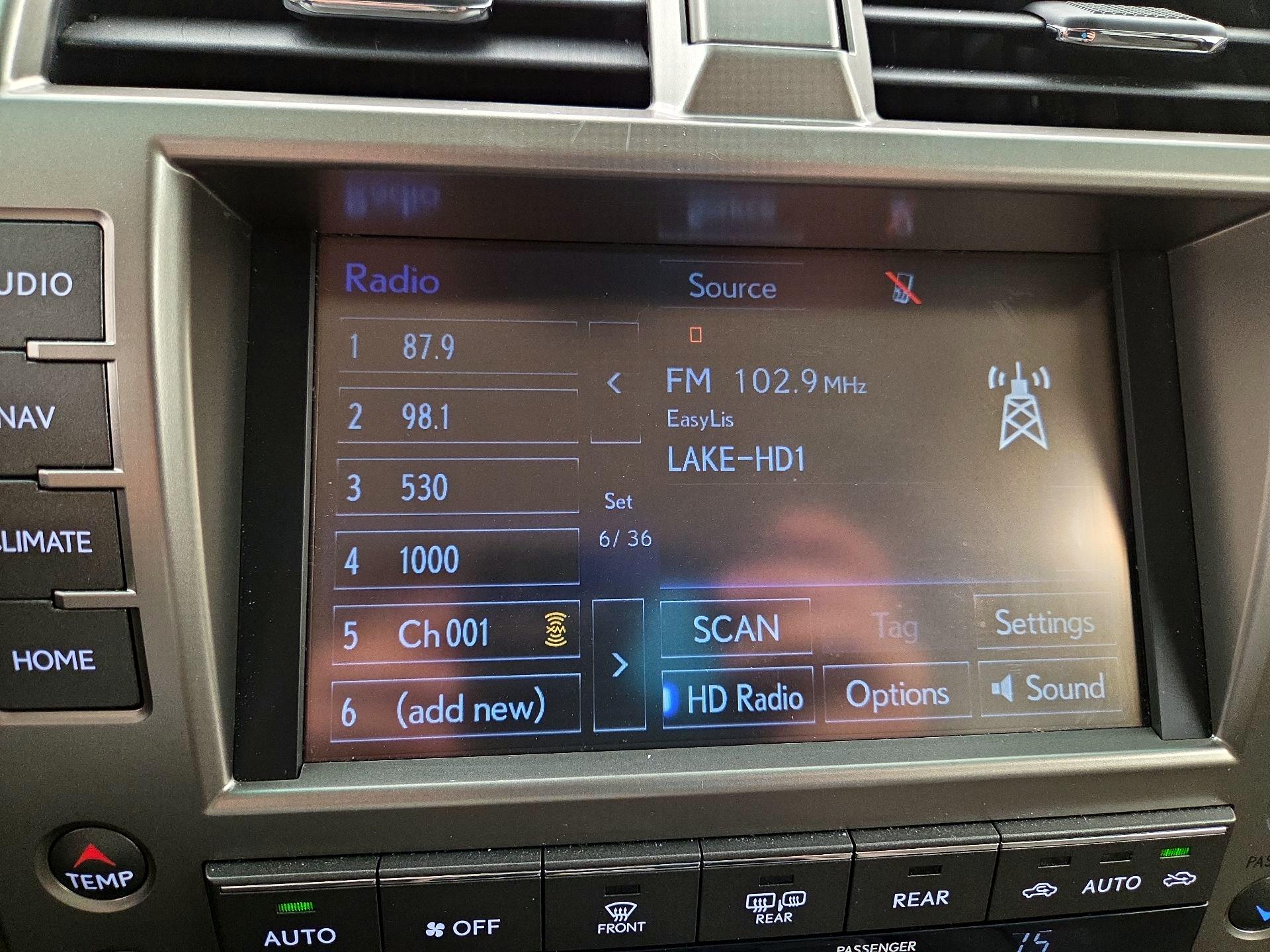 Thumbnail: 2019 Lexus GX - 16