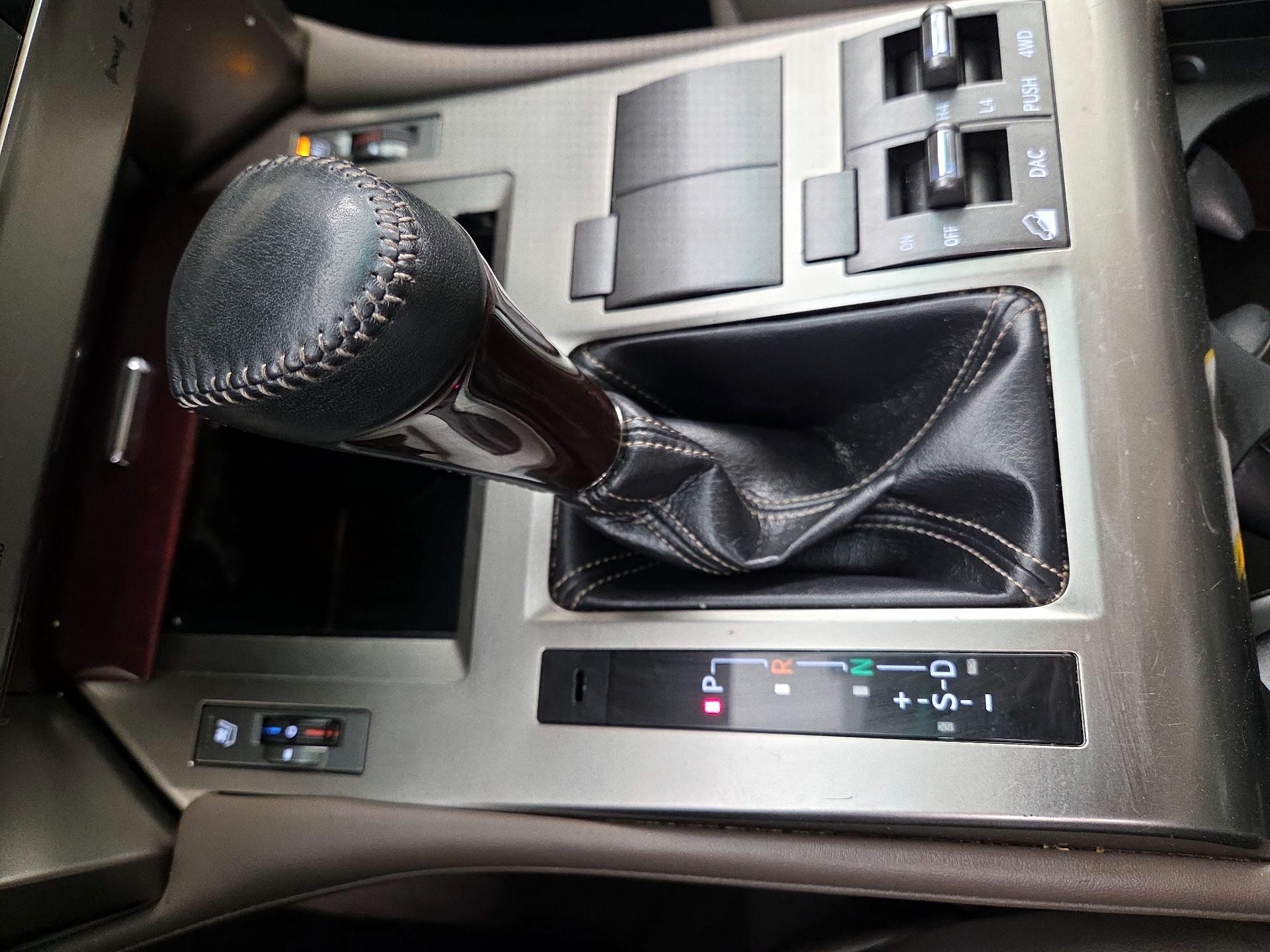 Thumbnail: 2019 Lexus GX - 18