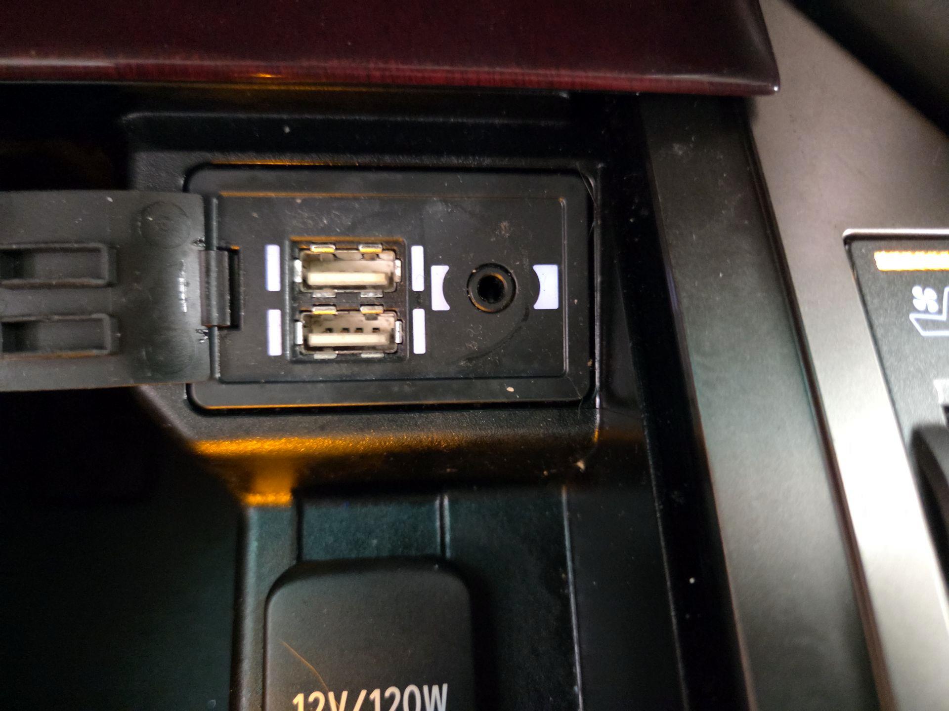 Thumbnail: 2019 Lexus GX - 19