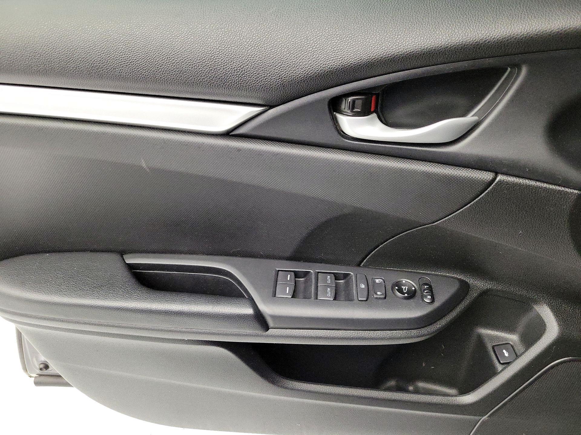 Thumbnail: 2019 Honda Civic - 12