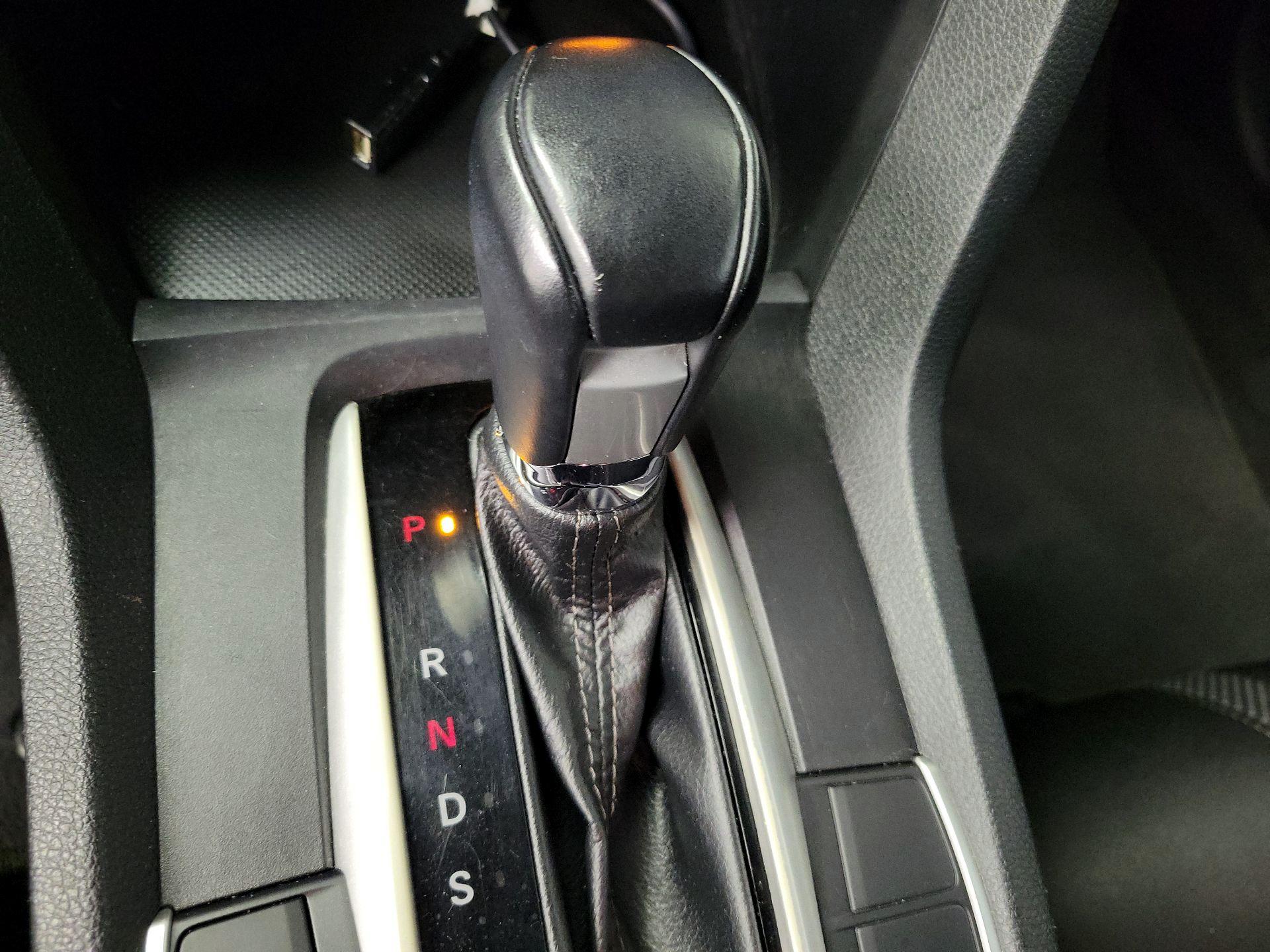 Thumbnail: 2019 Honda Civic - 16