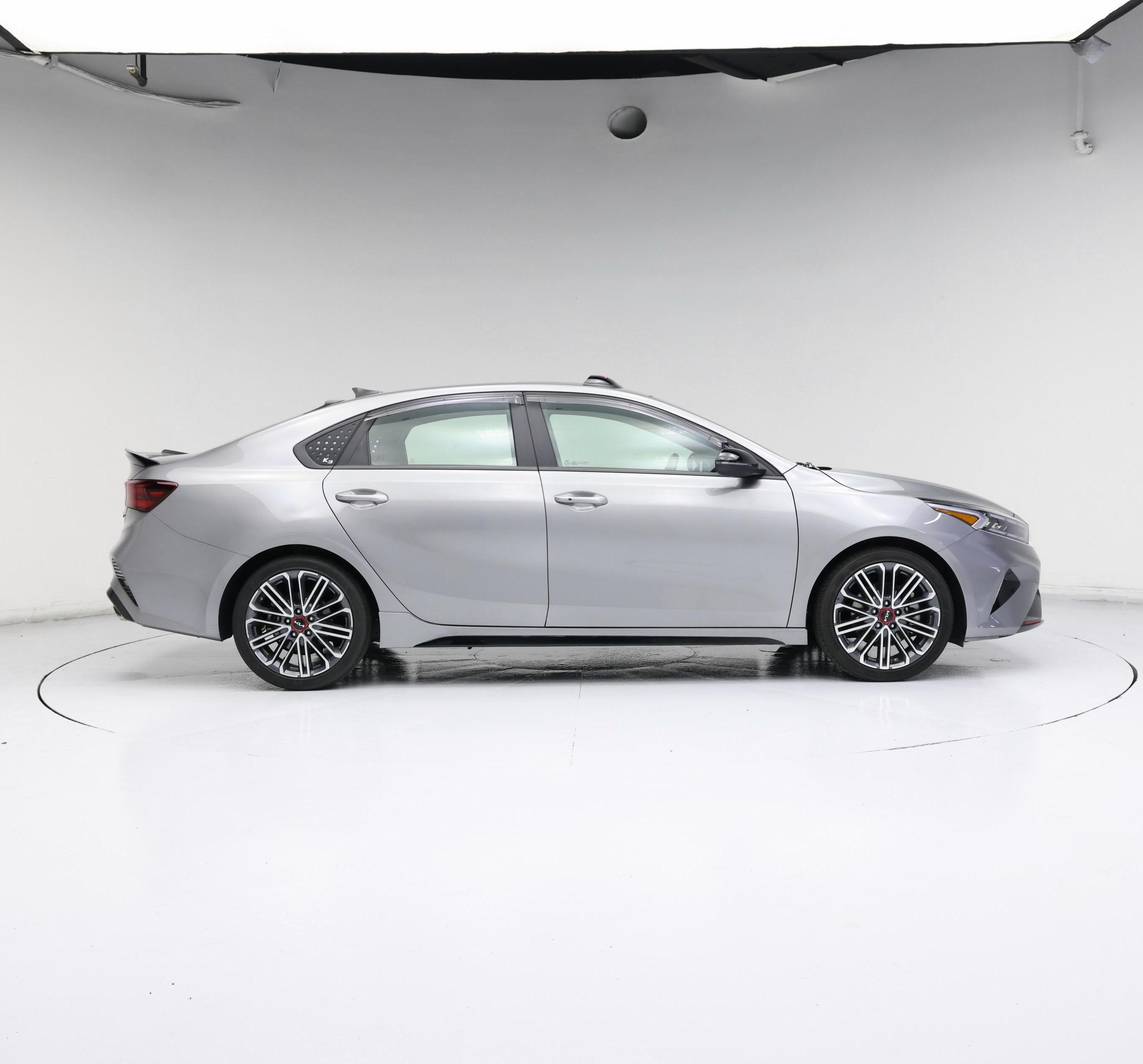 Thumbnail: 2024 Kia Forte - 7