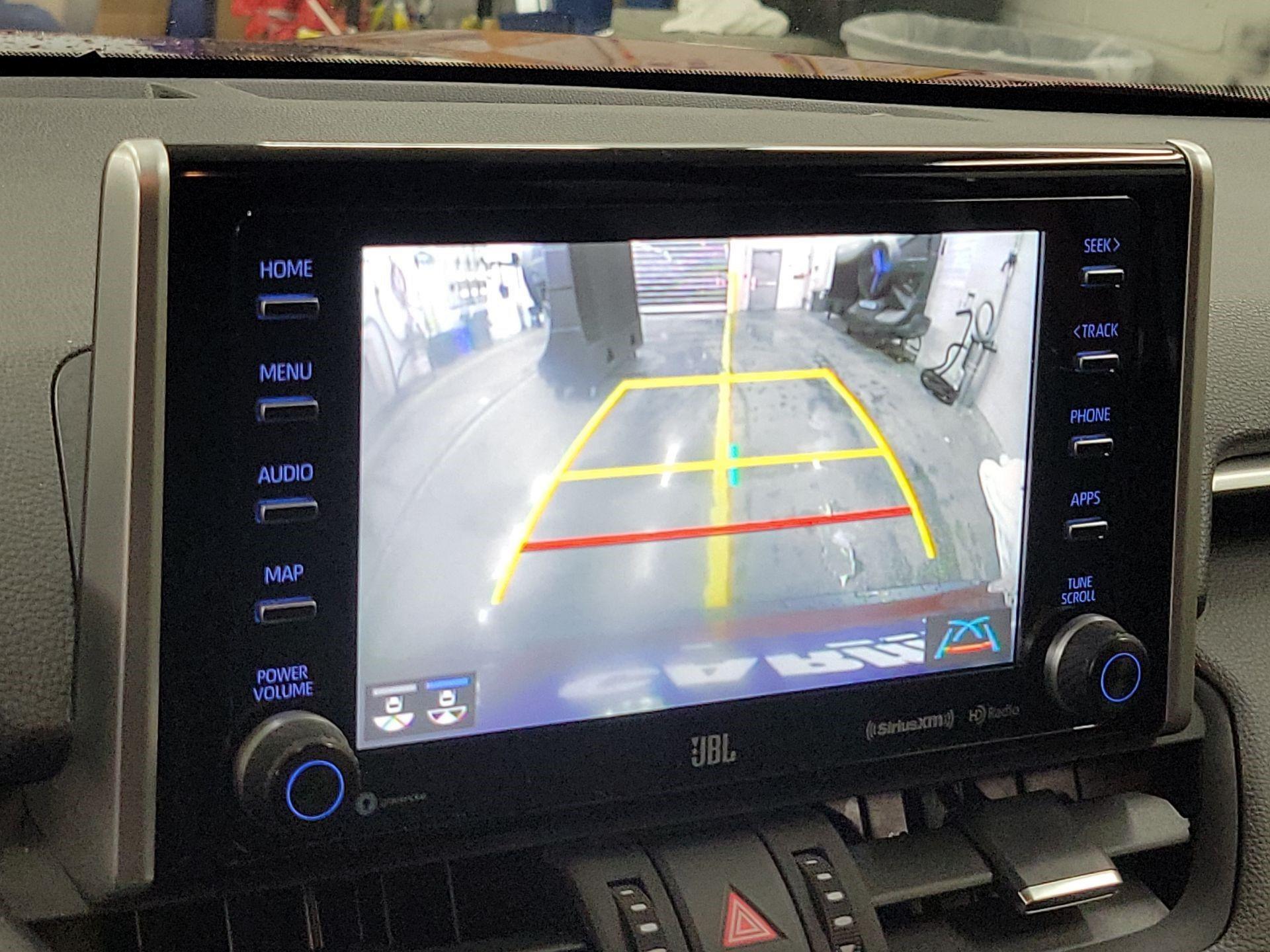 Thumbnail: 2019 Toyota RAV4 - 12