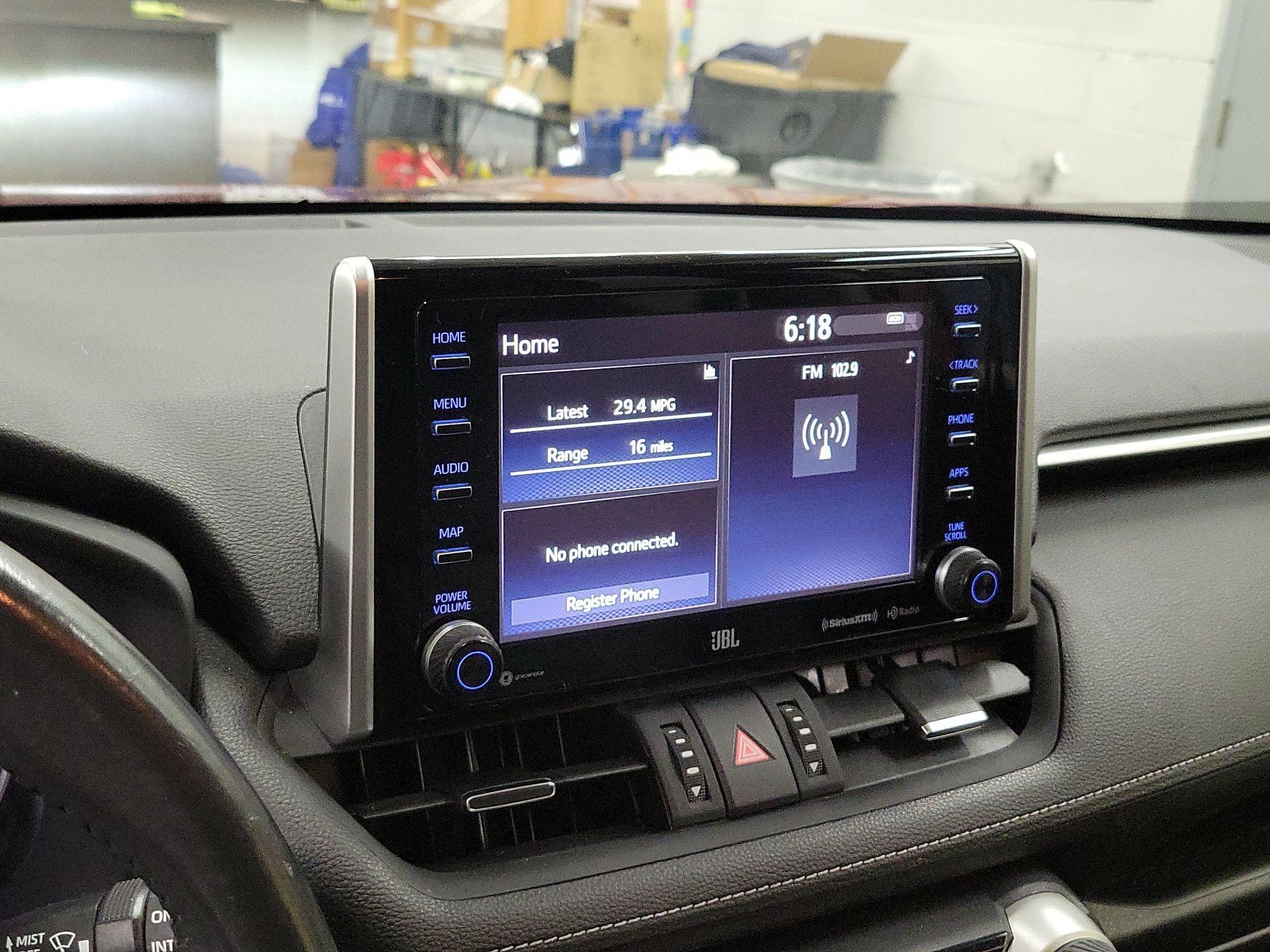 Thumbnail: 2019 Toyota RAV4 - 13