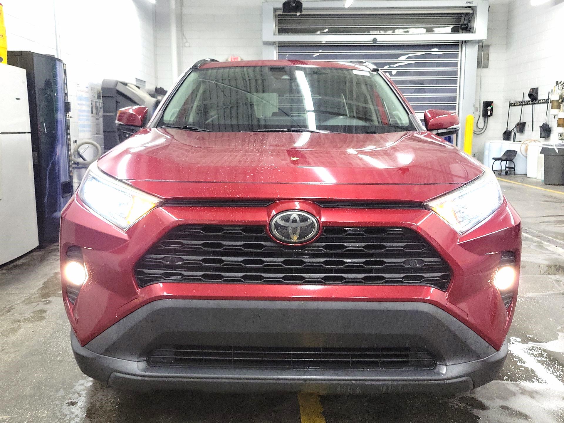 Thumbnail: 2019 Toyota RAV4 - 2
