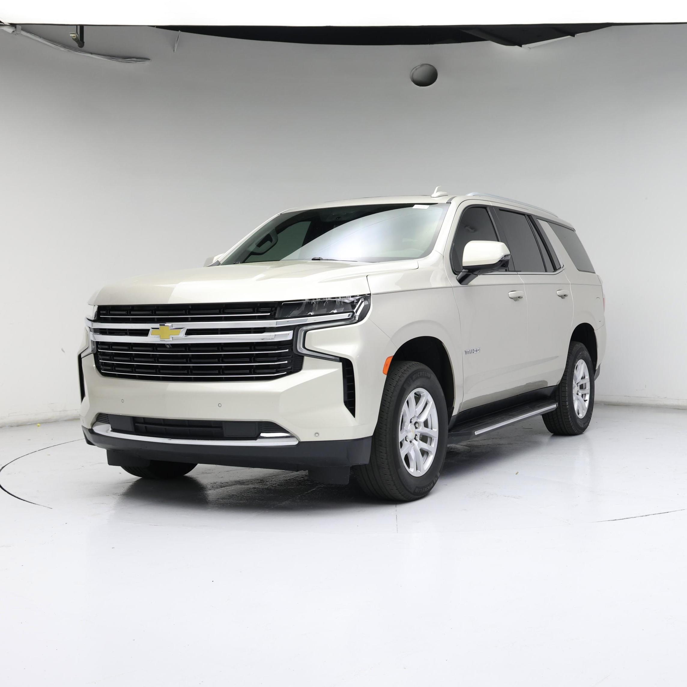 Thumbnail: 2023 Chevrolet Tahoe - 4