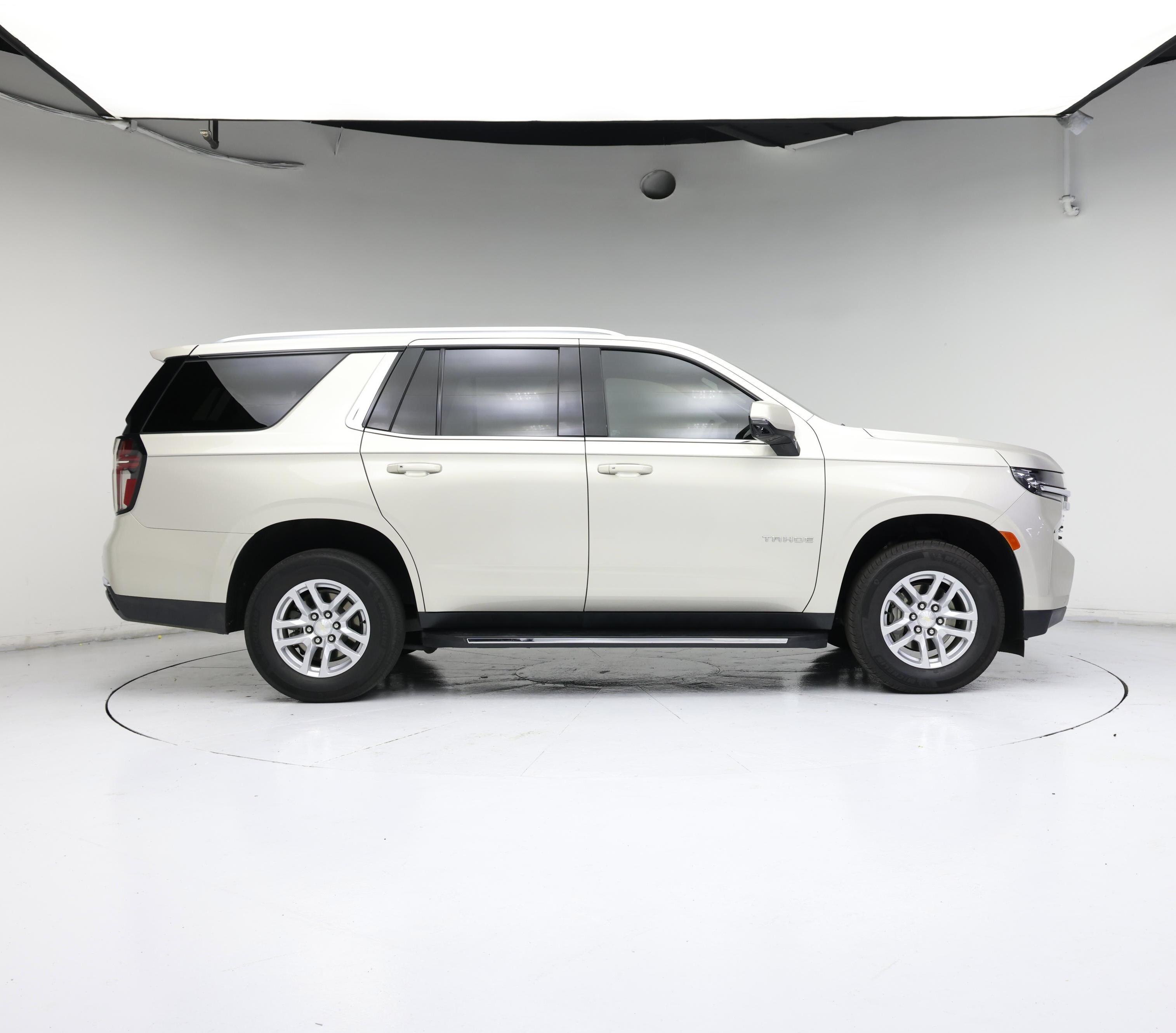 Thumbnail: 2023 Chevrolet Tahoe - 7