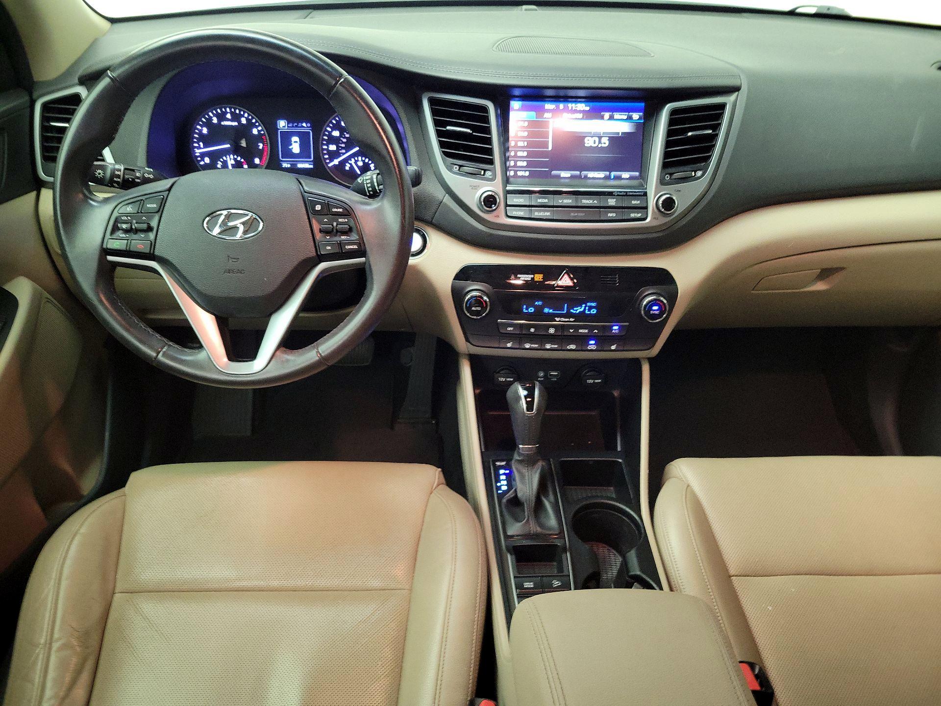 Thumbnail: 2016 Hyundai Tucson - 9