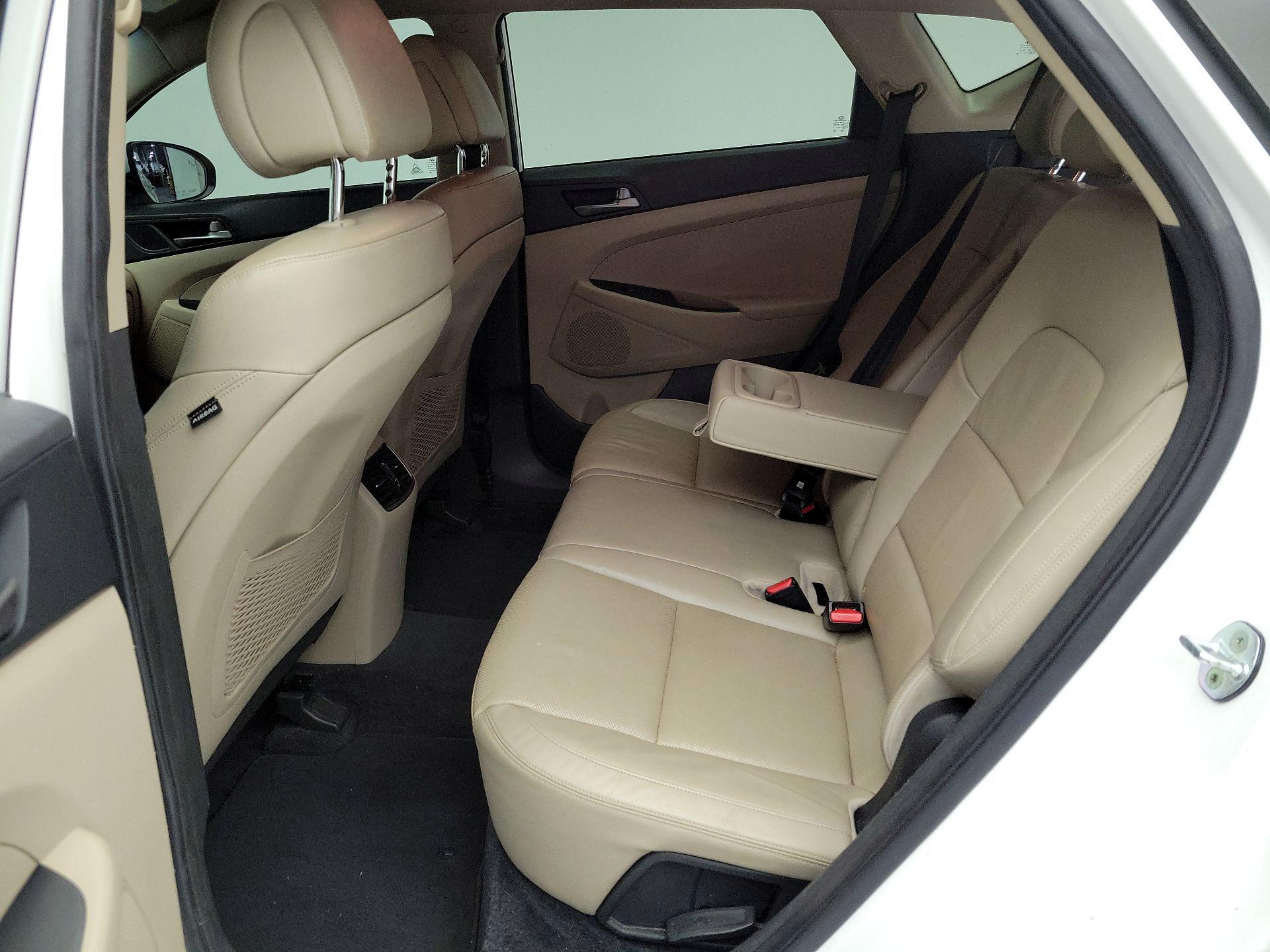 Thumbnail: 2016 Hyundai Tucson - 19