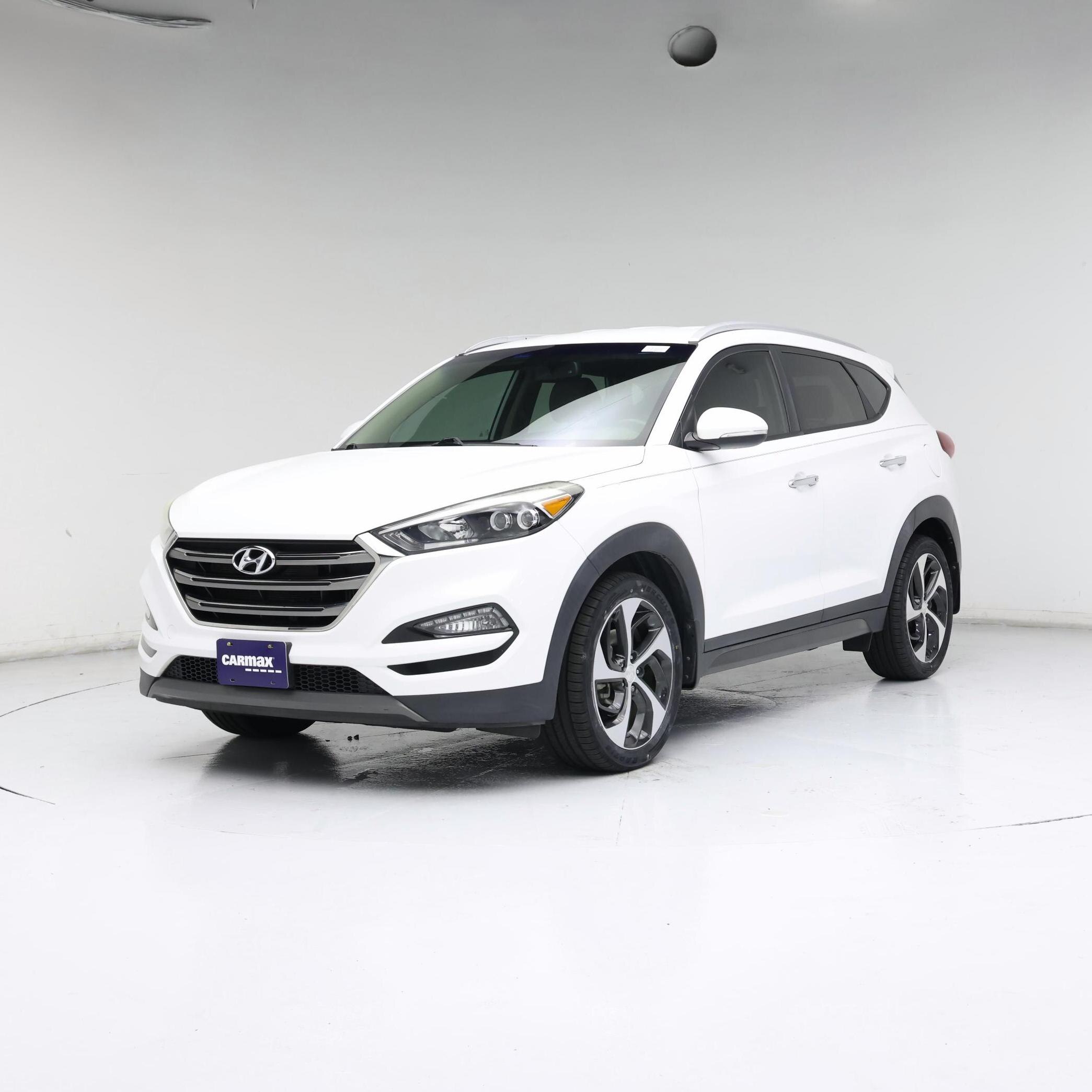 Thumbnail: 2016 Hyundai Tucson - 4