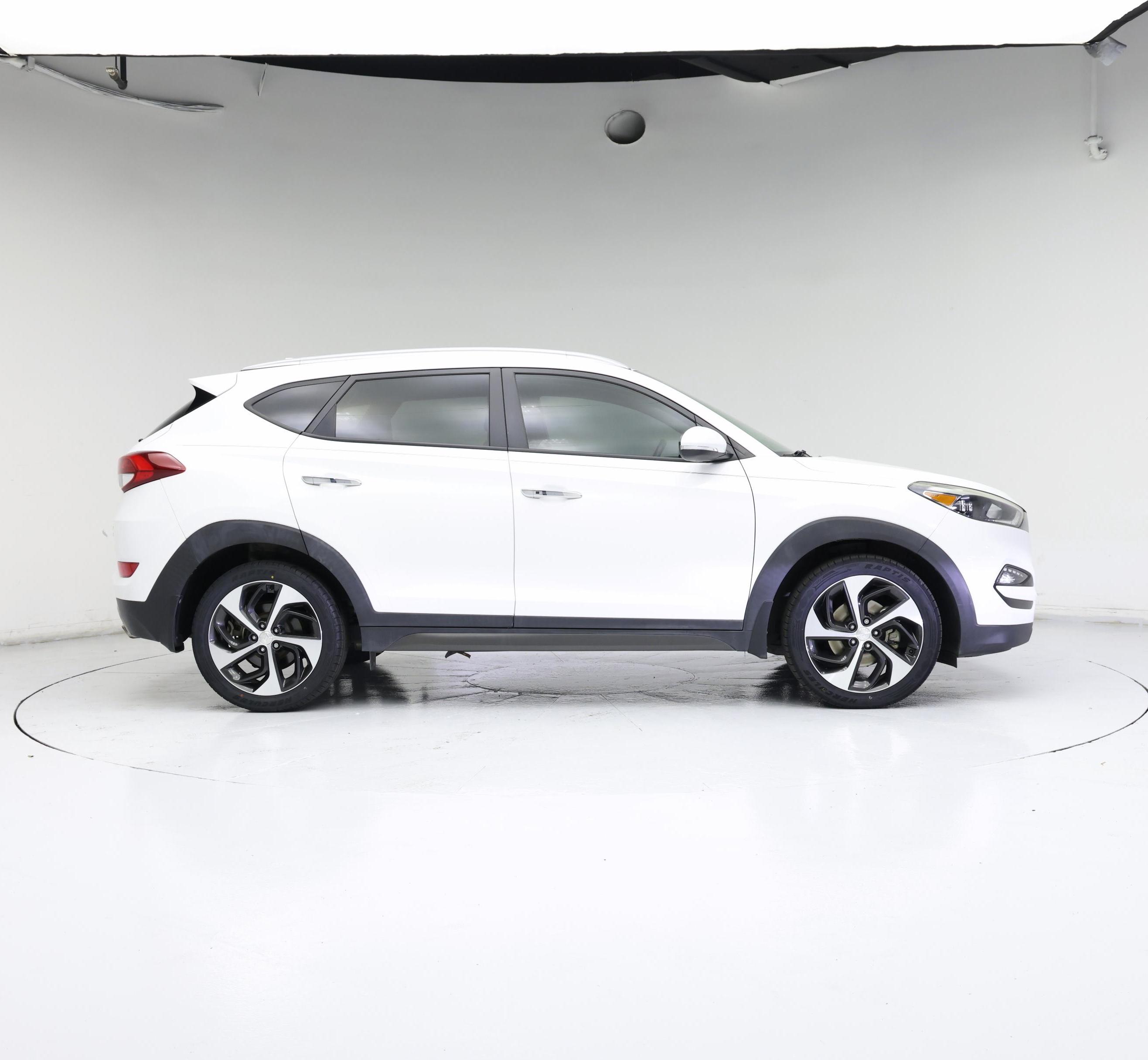 Thumbnail: 2016 Hyundai Tucson - 7