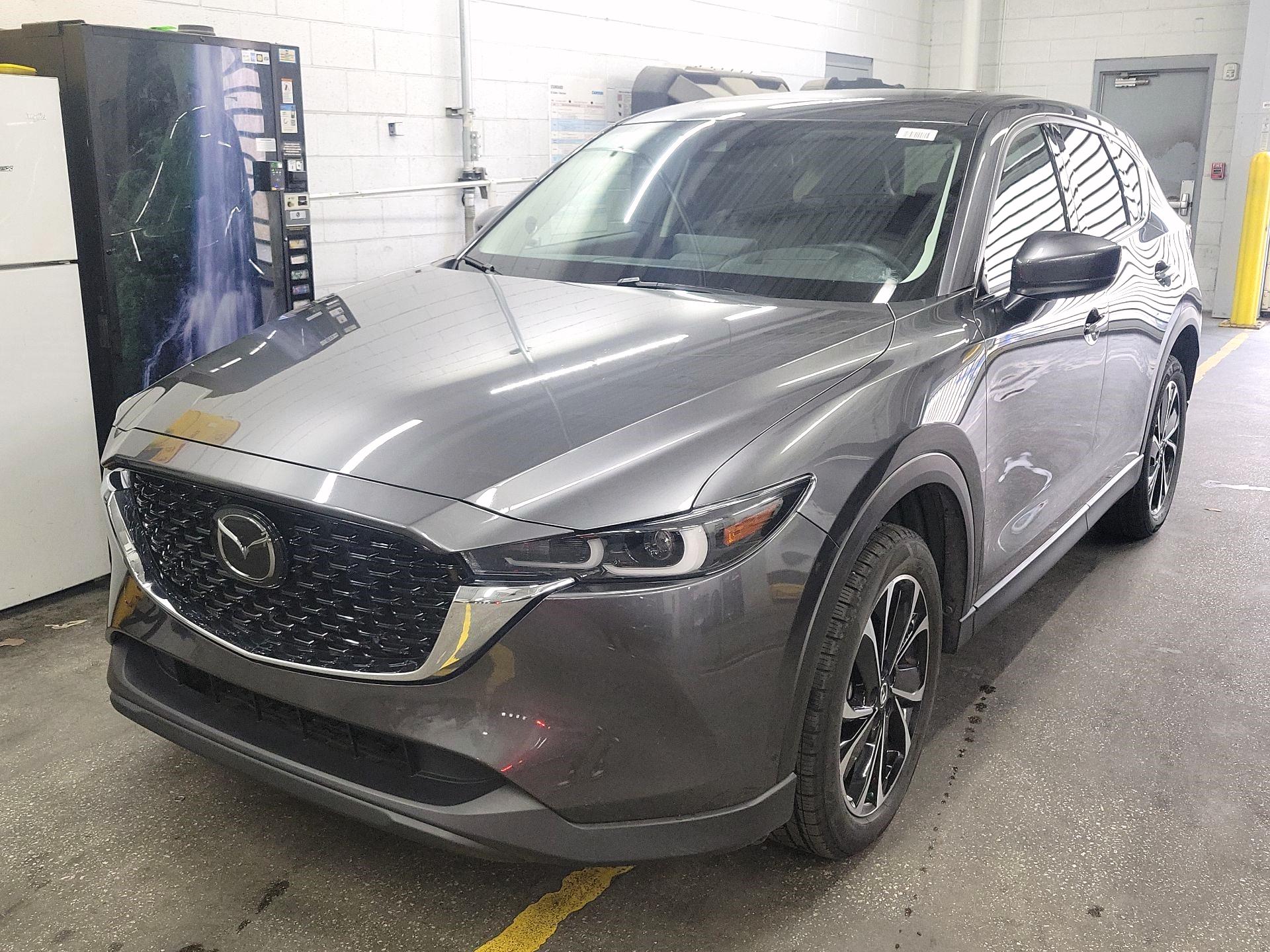 Thumbnail: 2023 Mazda CX-5 - 3