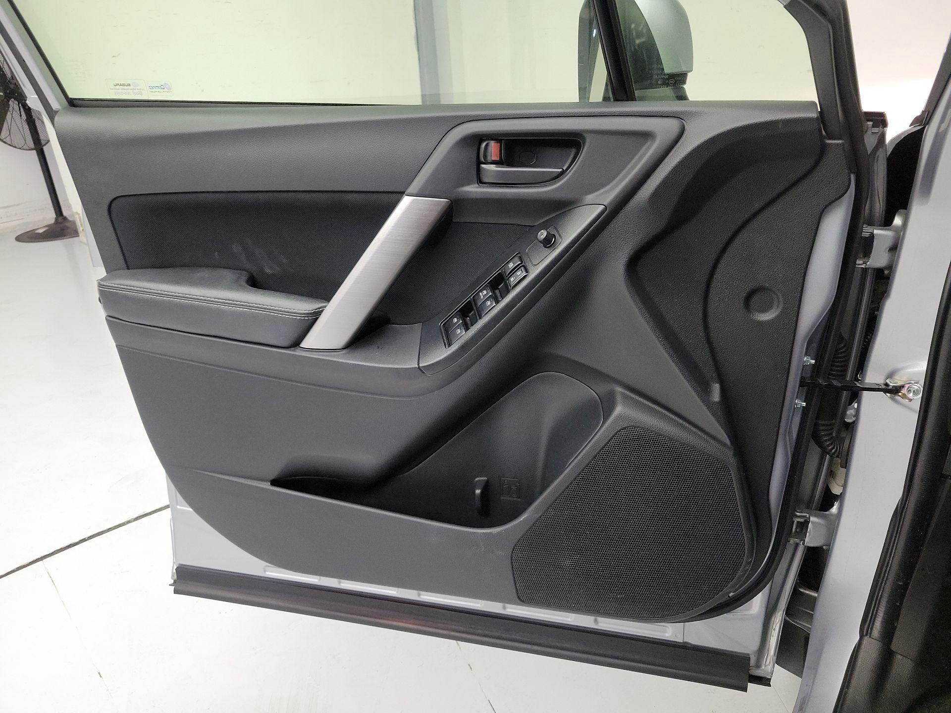 Thumbnail: 2016 Subaru Forester - 12