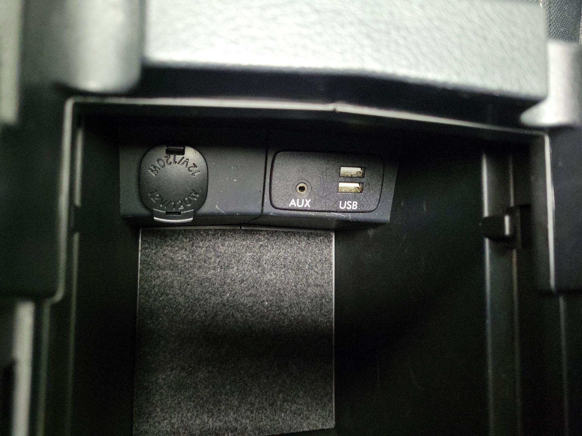 Thumbnail: 2016 Subaru Forester - 18