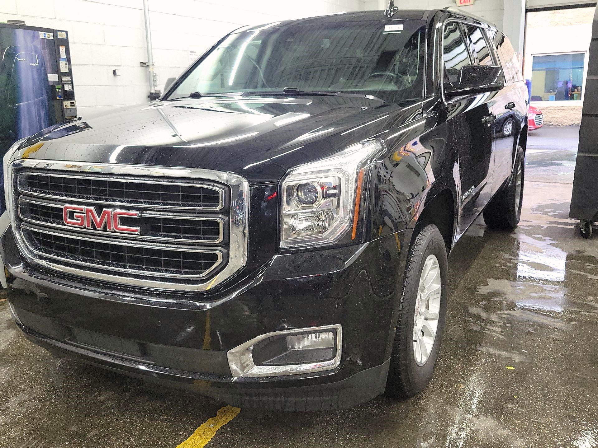 Thumbnail: 2020 GMC Yukon XL - 3