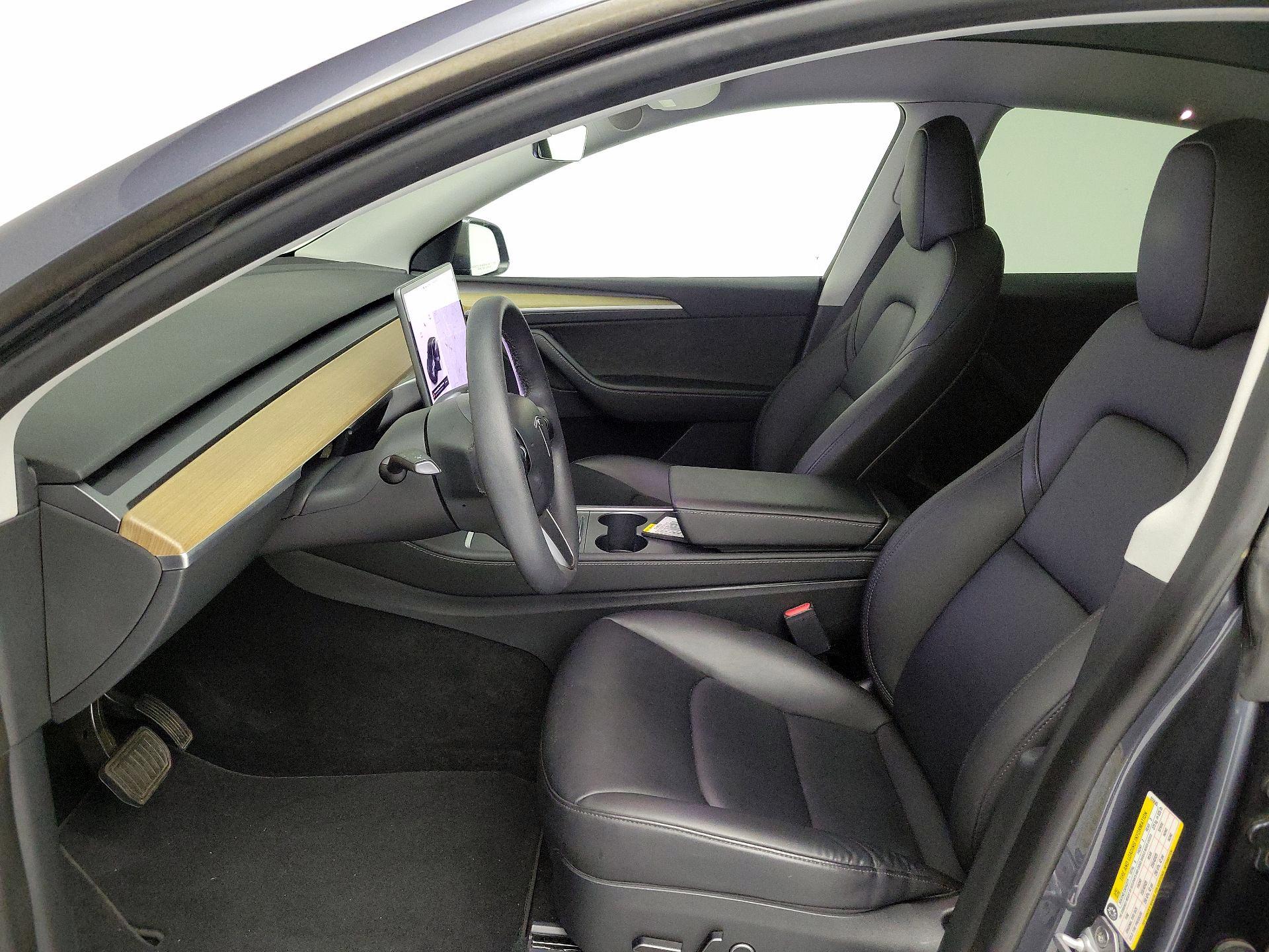 Thumbnail: 2023 Tesla Model Y - 11