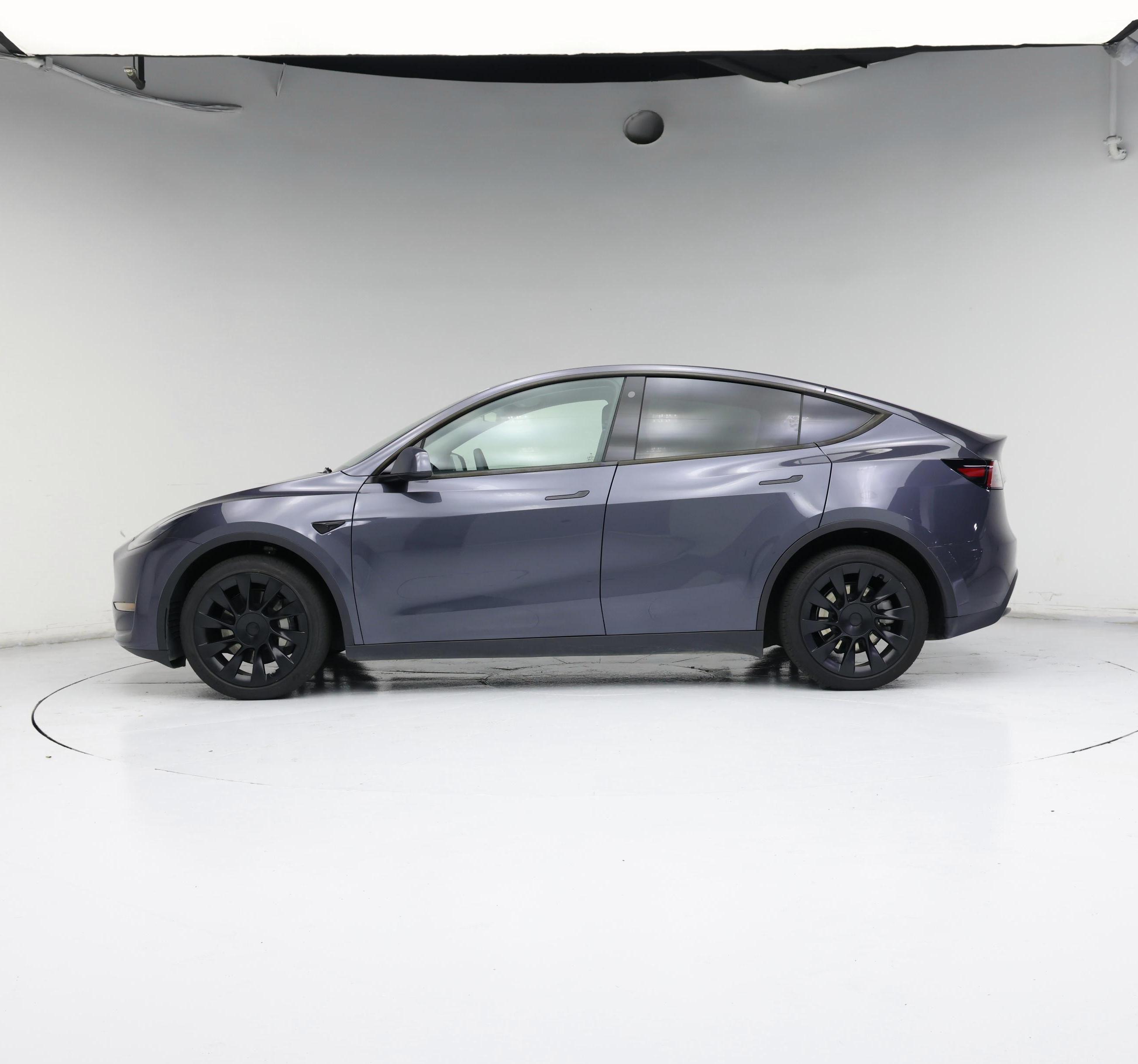 Thumbnail: 2023 Tesla Model Y - 3