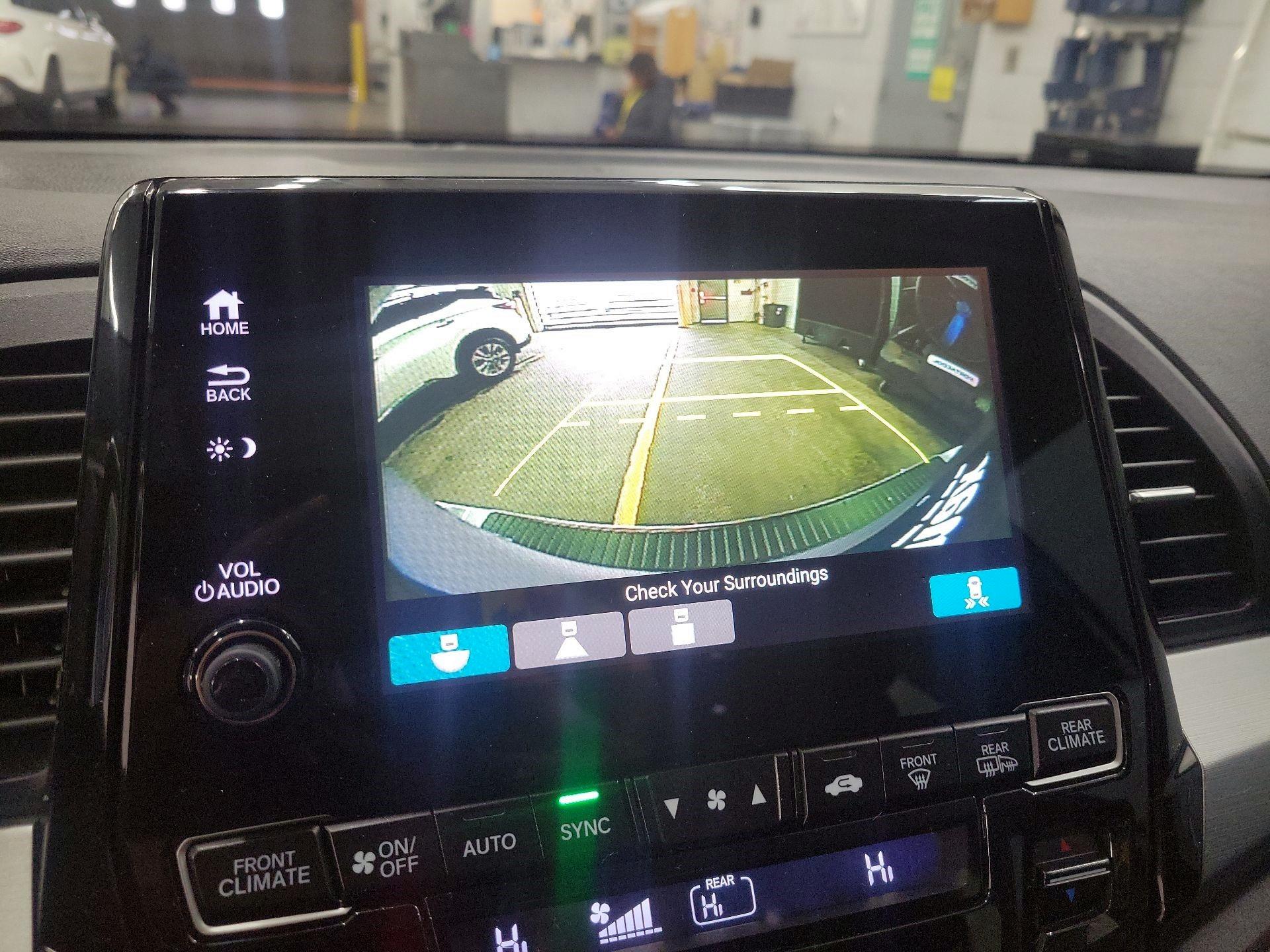 Thumbnail: 2019 Honda Odyssey - 13