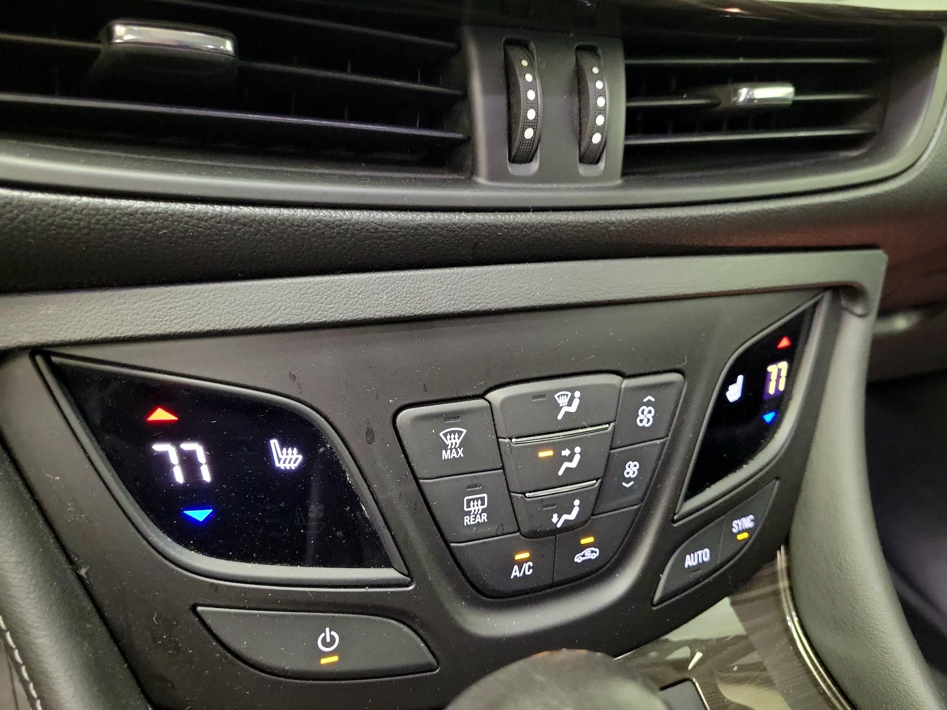 Thumbnail: 2020 Buick Envision - 16