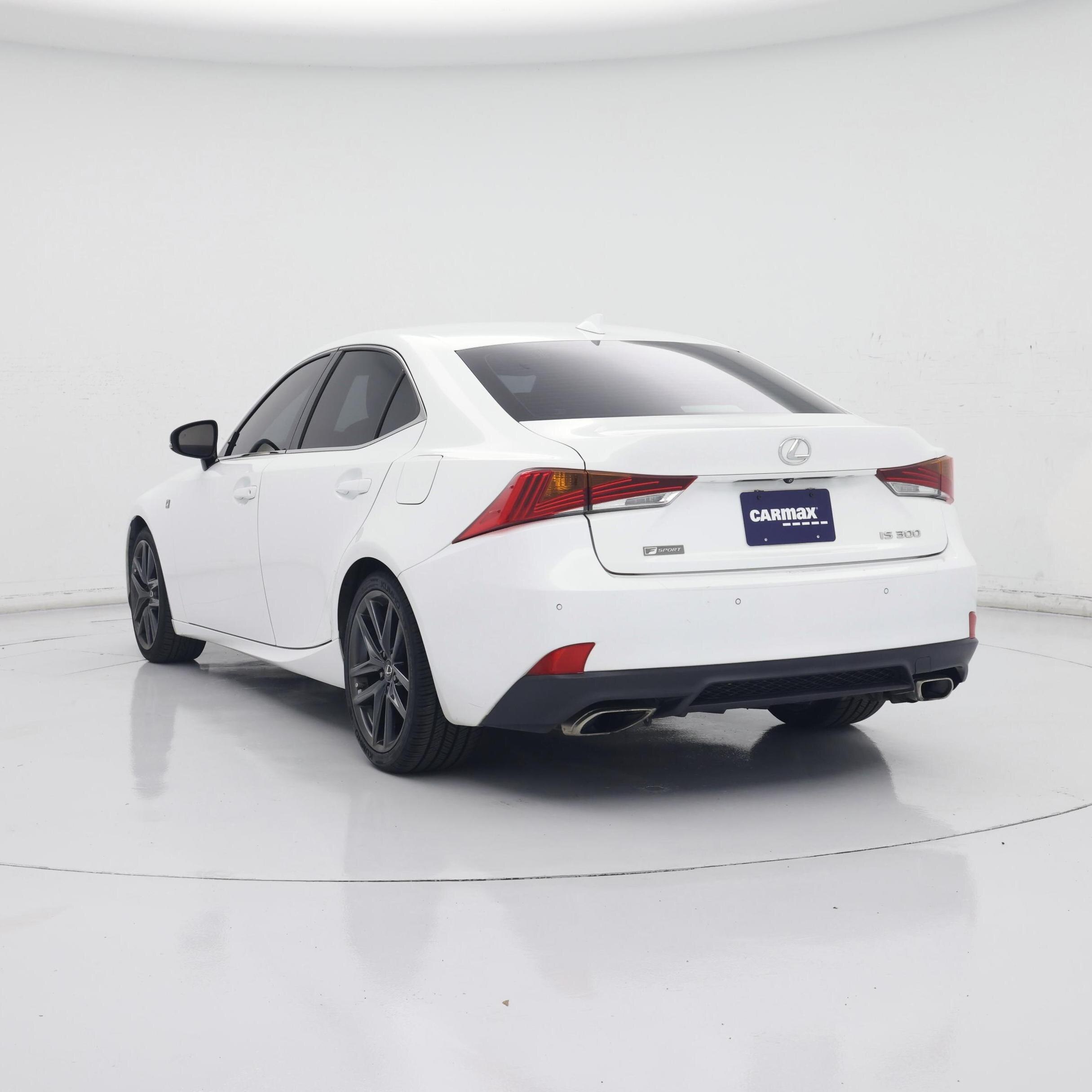 Thumbnail: 2019 Lexus IS - 2