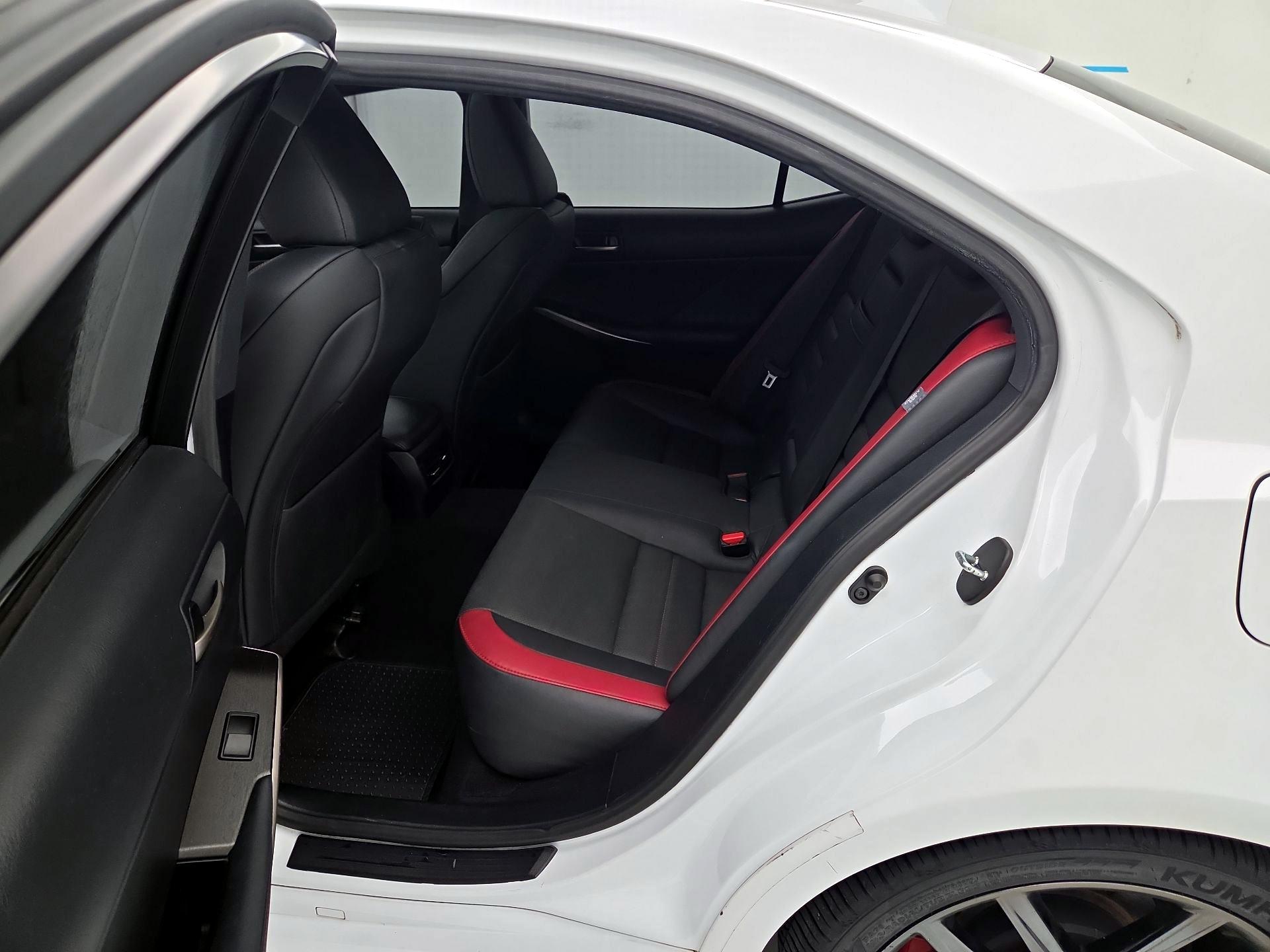 Thumbnail: 2019 Lexus IS - 20