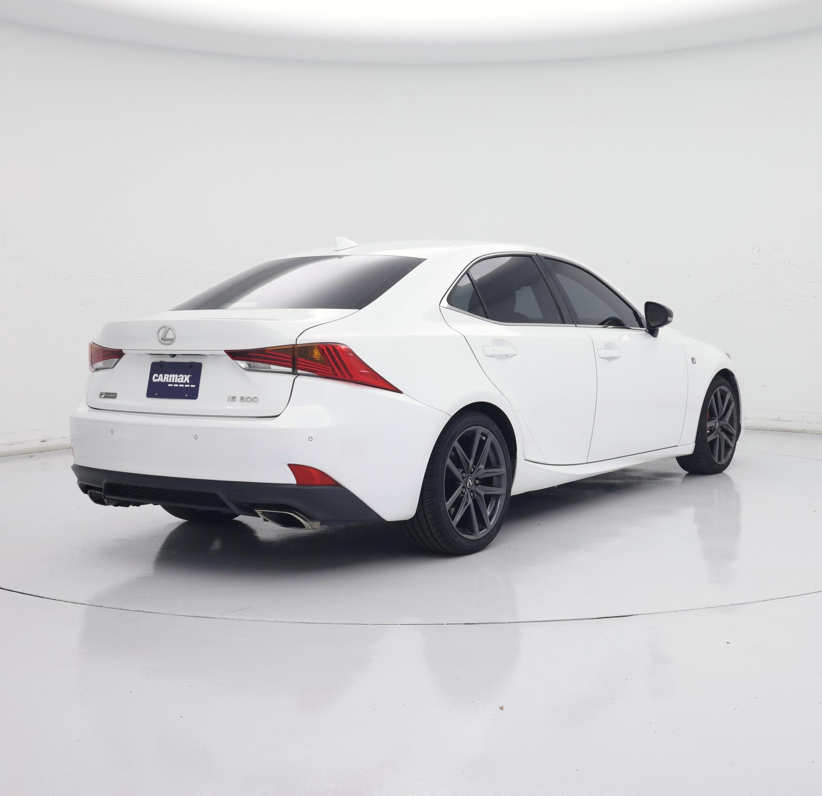 Thumbnail: 2019 Lexus IS - 8