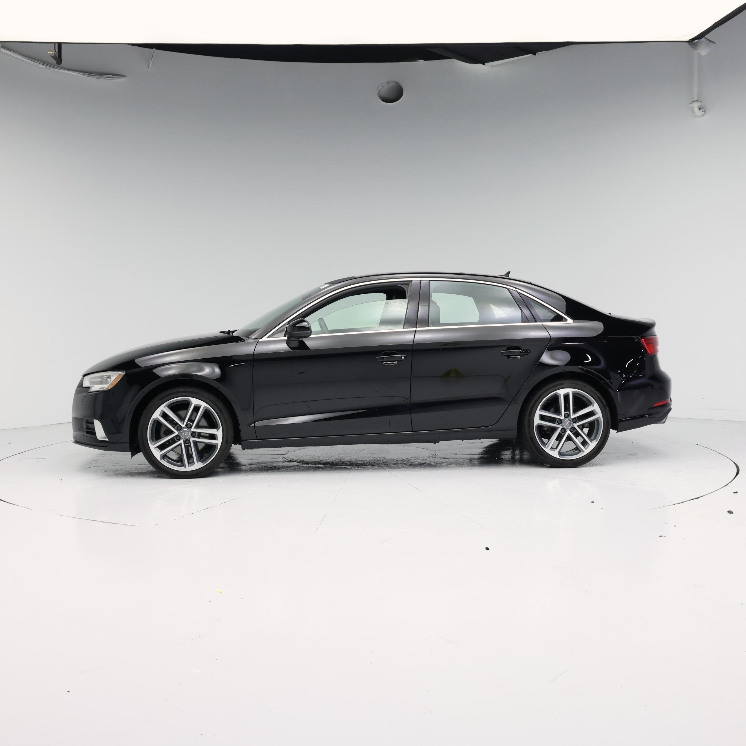 Thumbnail: 2019 Audi A3 - 3