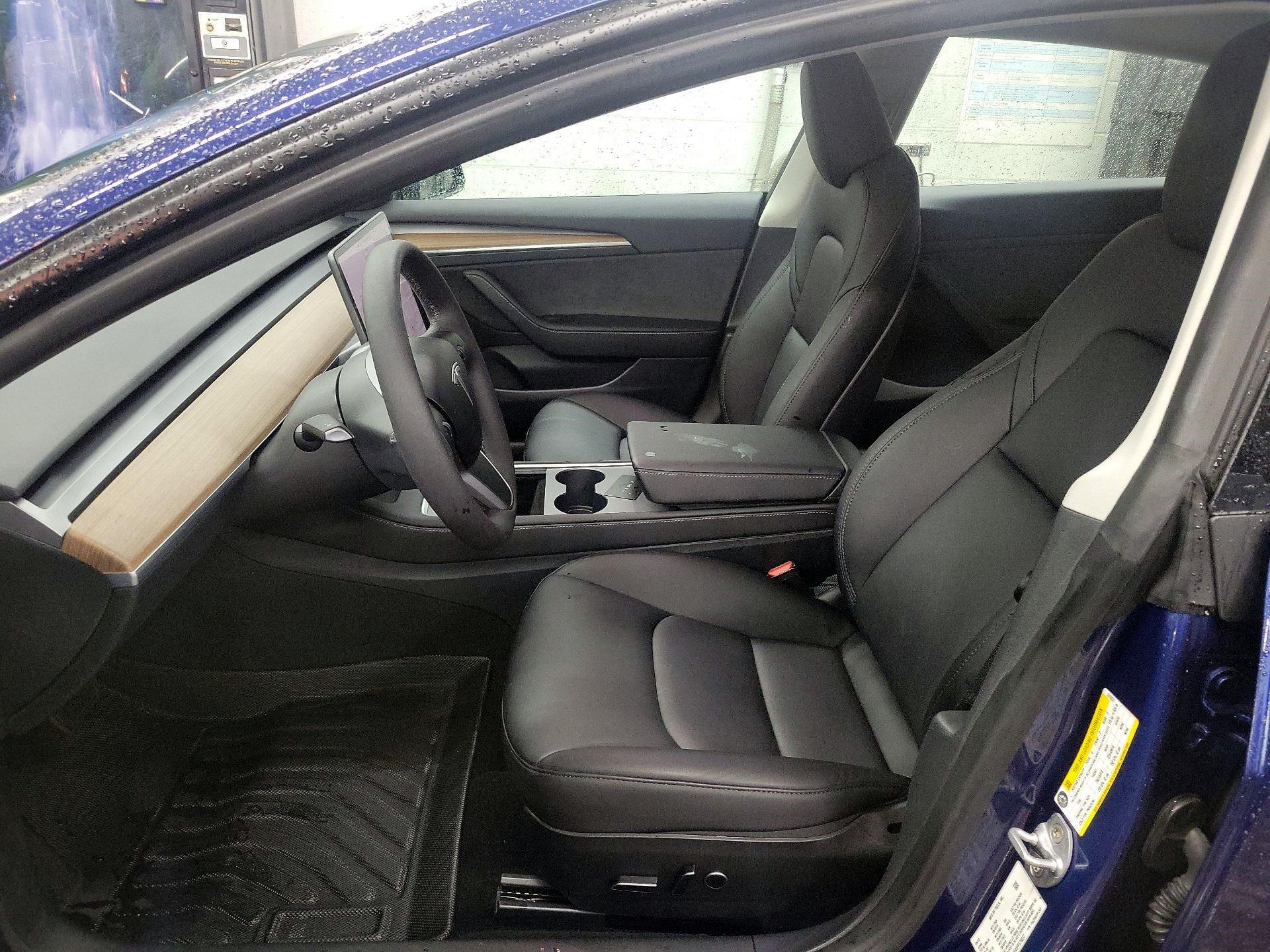 Thumbnail: 2023 Tesla Model 3 - 9