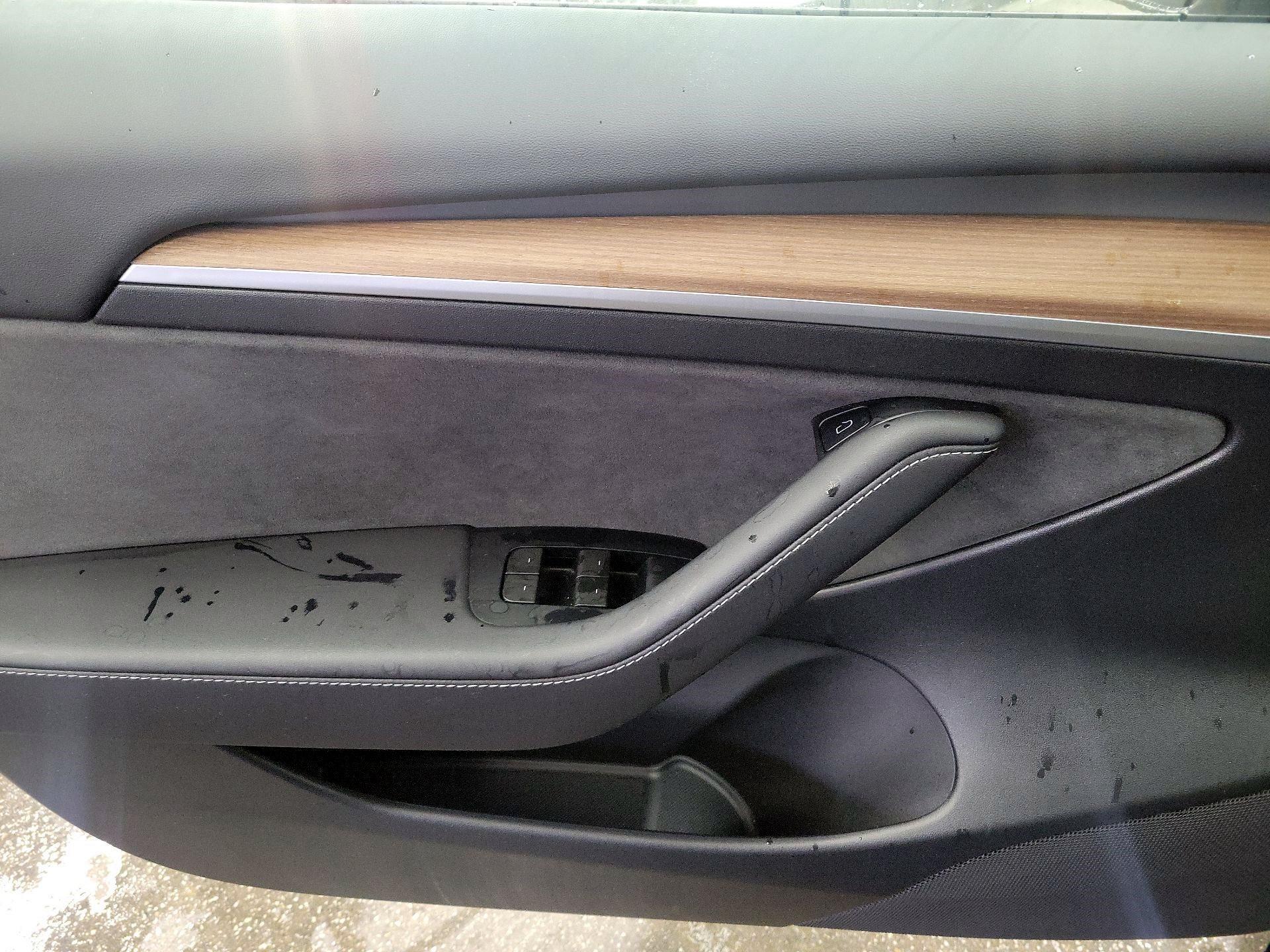 Thumbnail: 2023 Tesla Model 3 - 10