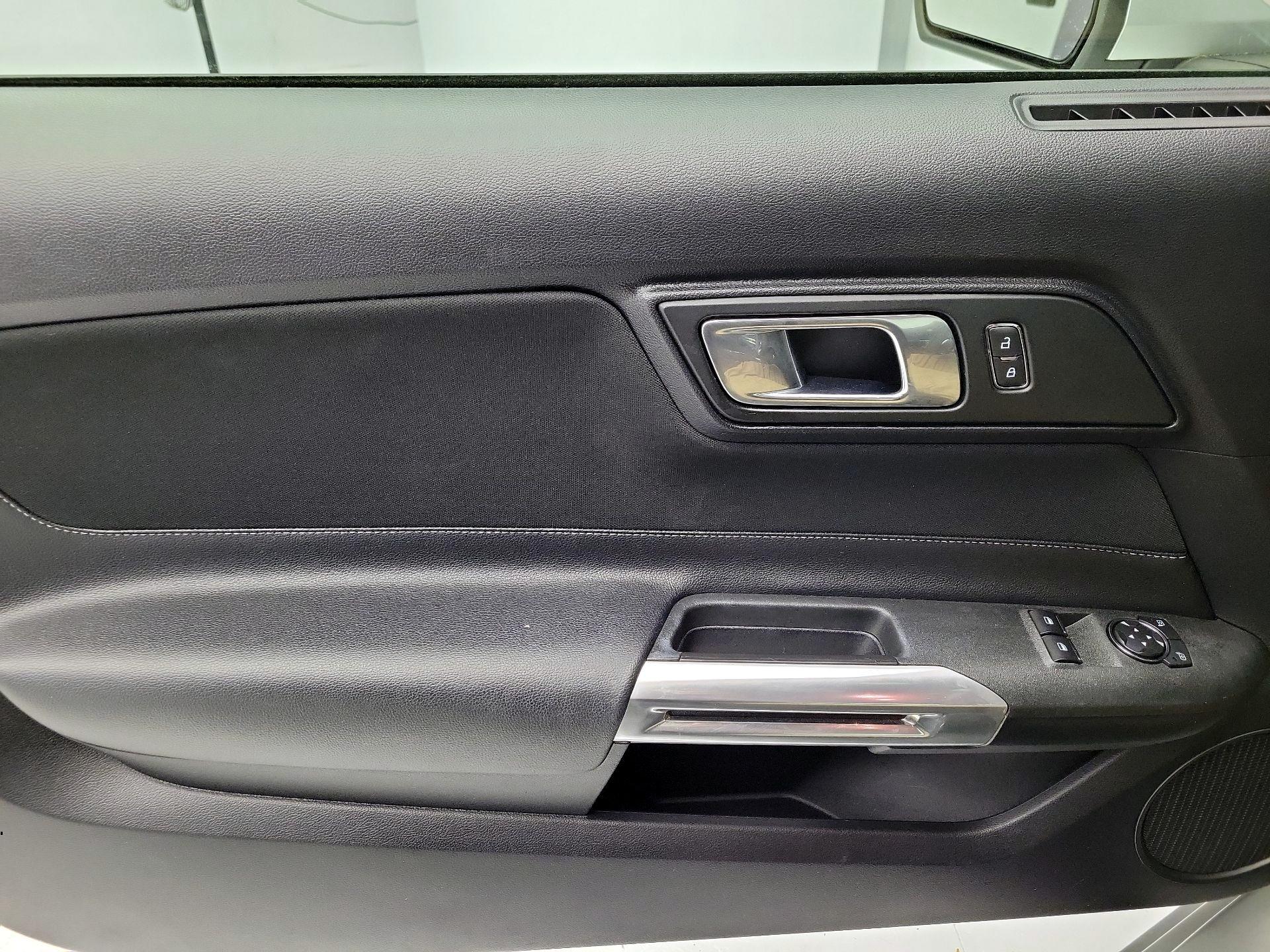 Thumbnail: 2018 Ford Mustang - 12