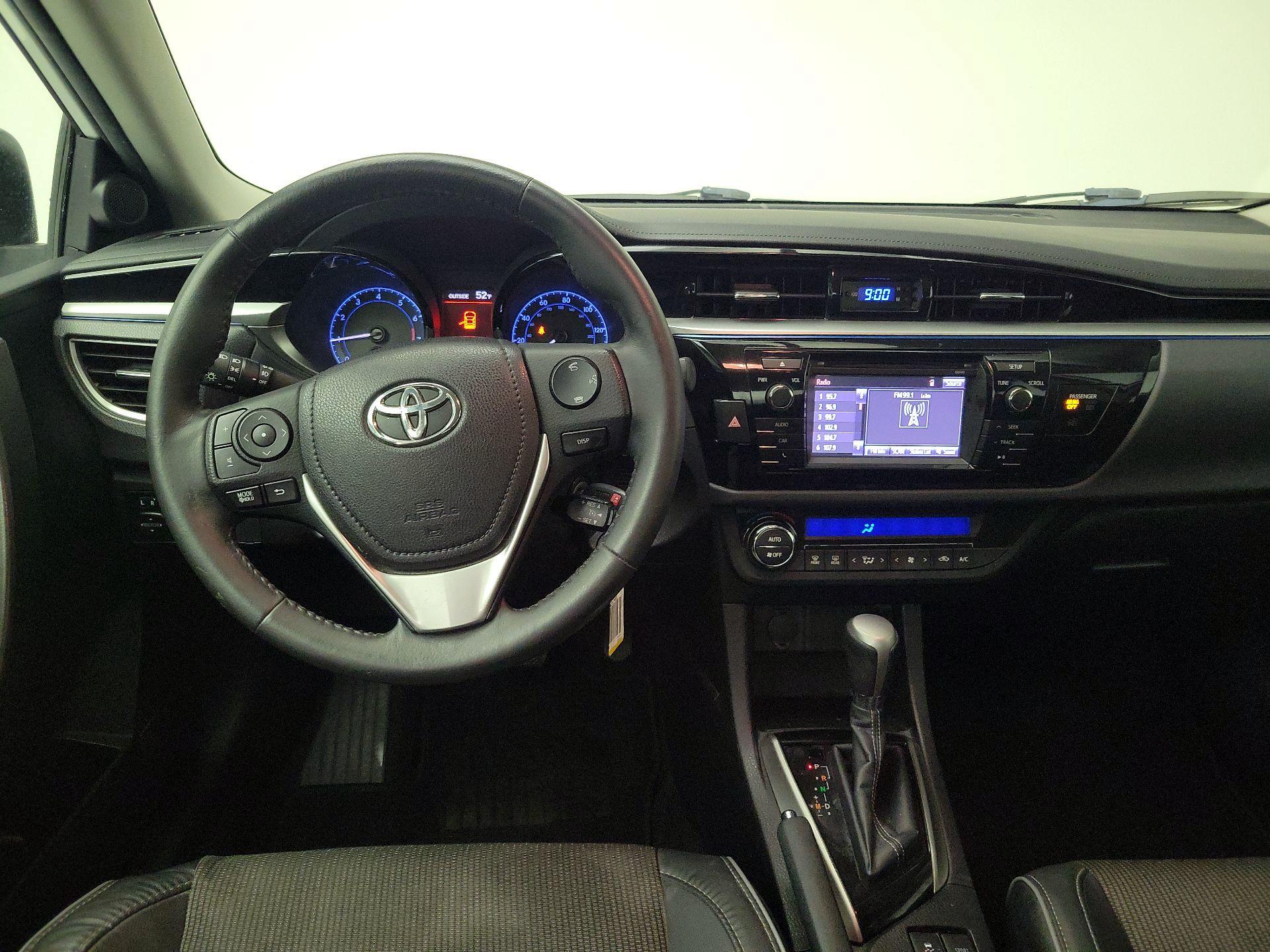 Thumbnail: 2015 Toyota Corolla - 10