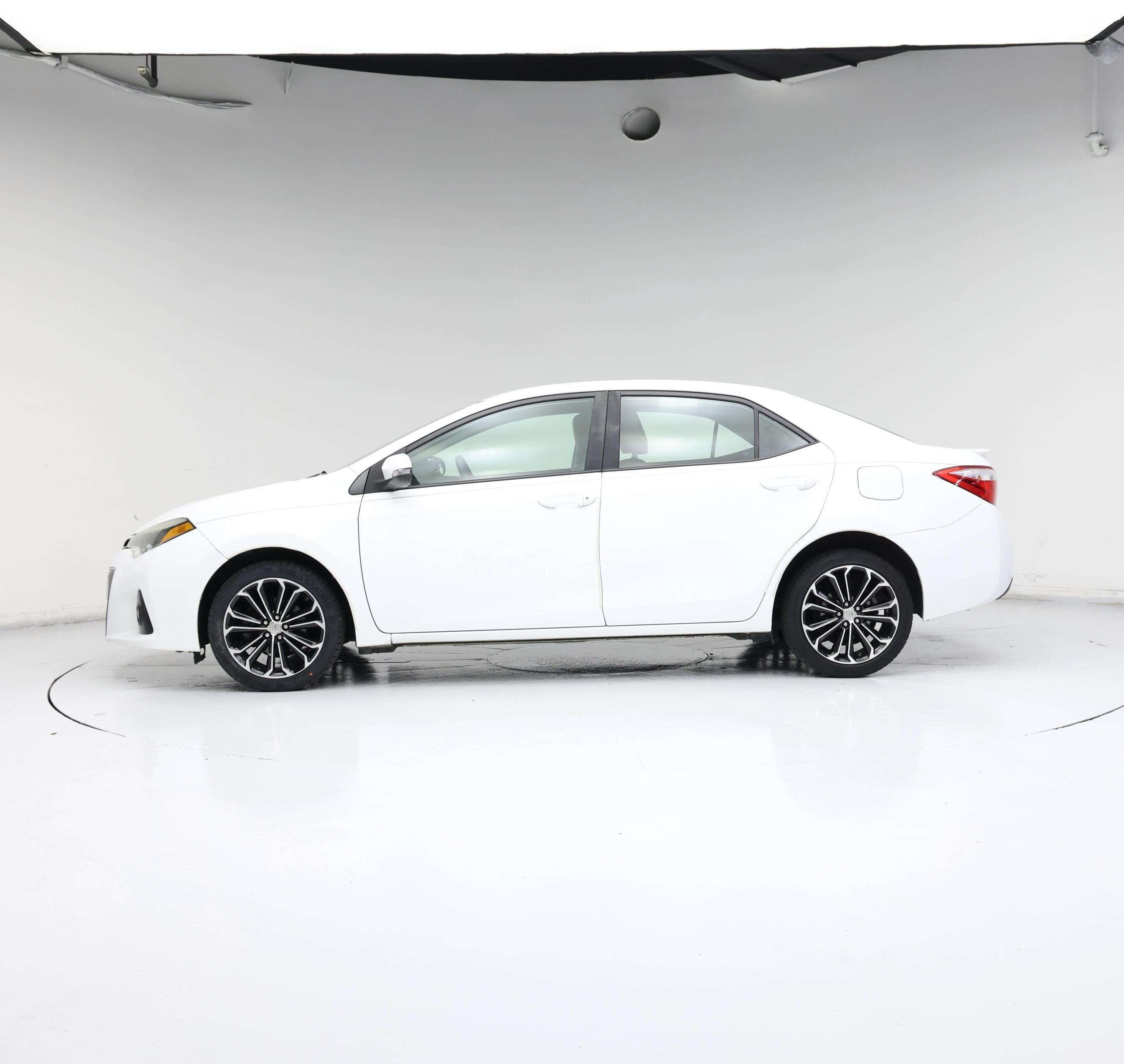 Thumbnail: 2015 Toyota Corolla - 3