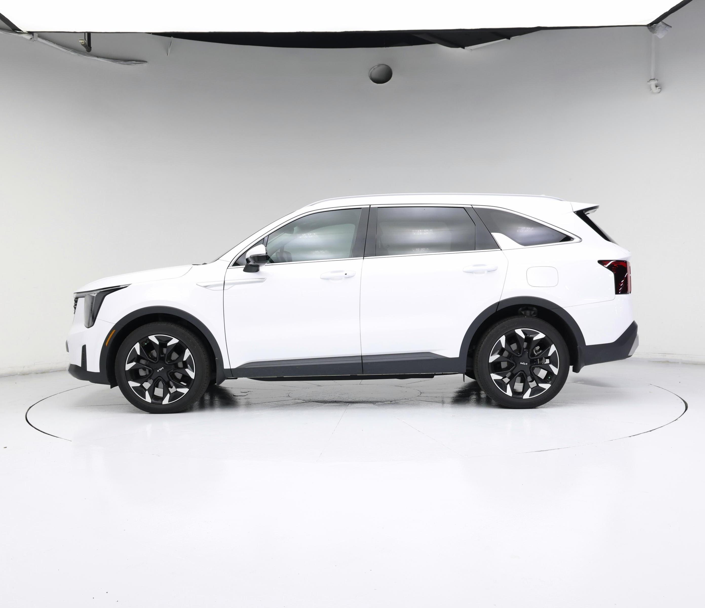 Thumbnail: 2025 Kia Sorento - 3