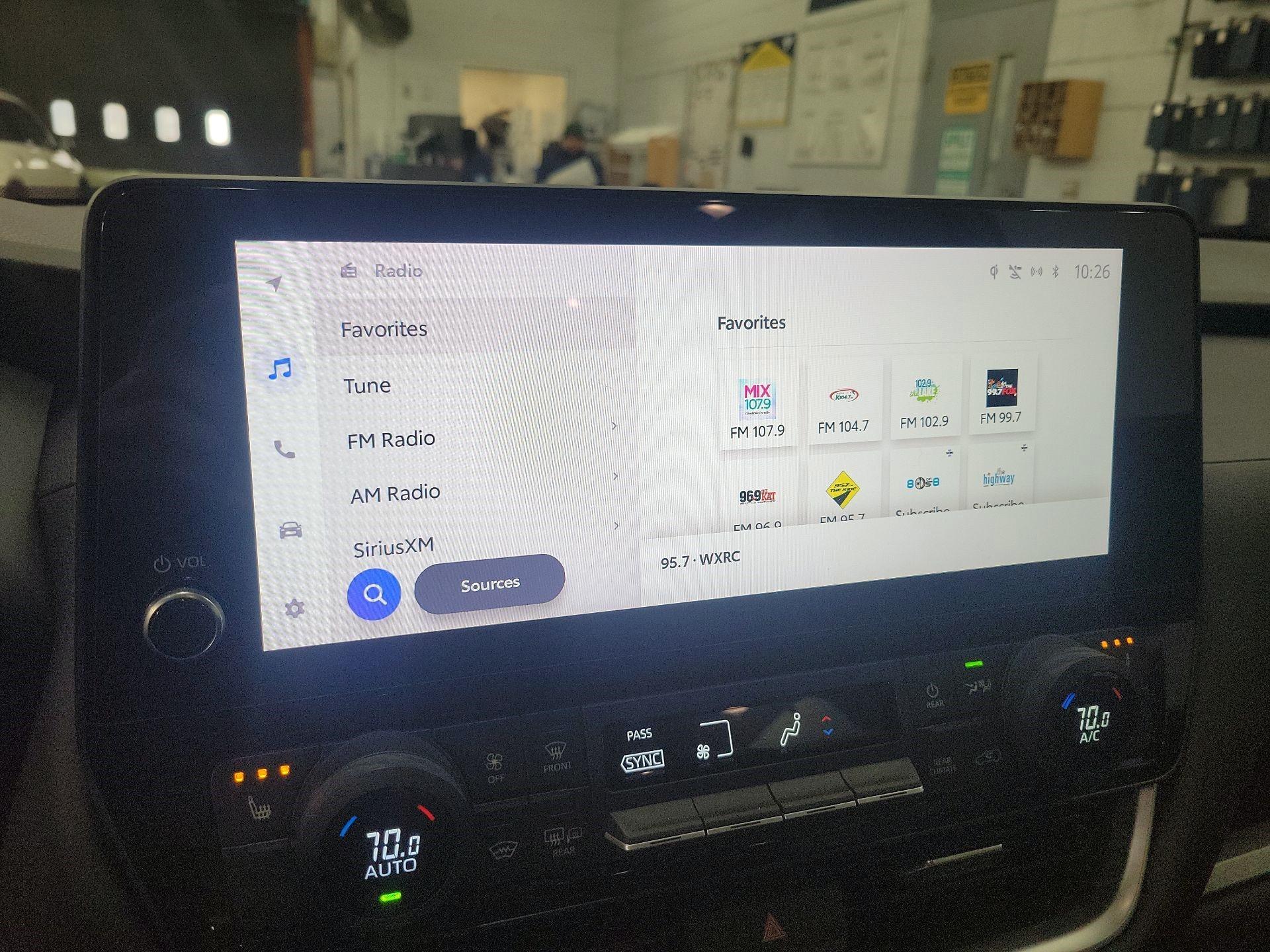 Thumbnail: 2025 Toyota Highlander - 13