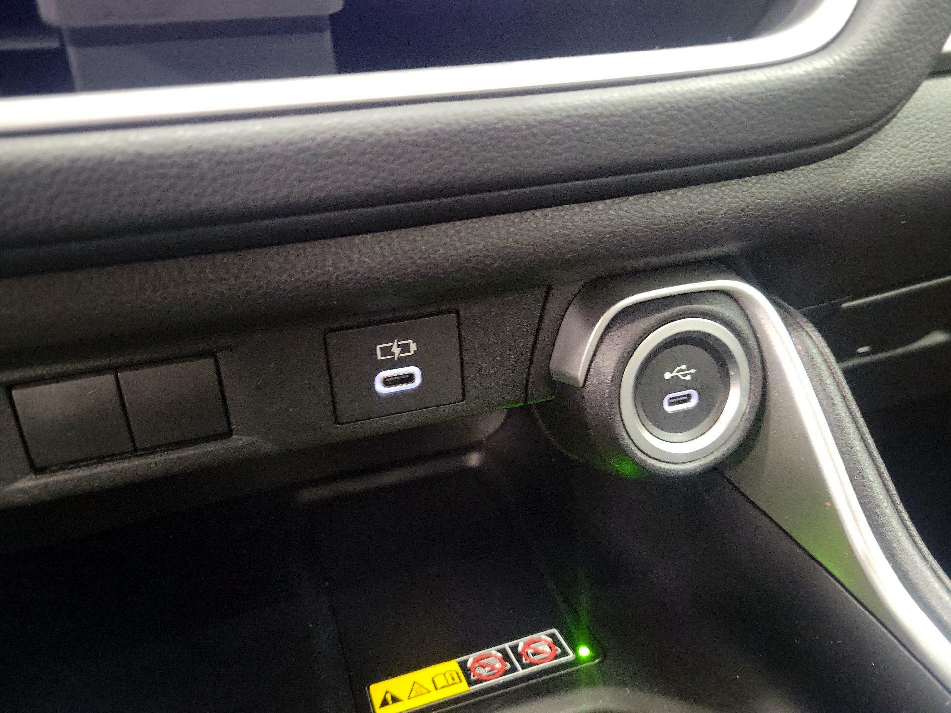 Thumbnail: 2025 Toyota Highlander - 16